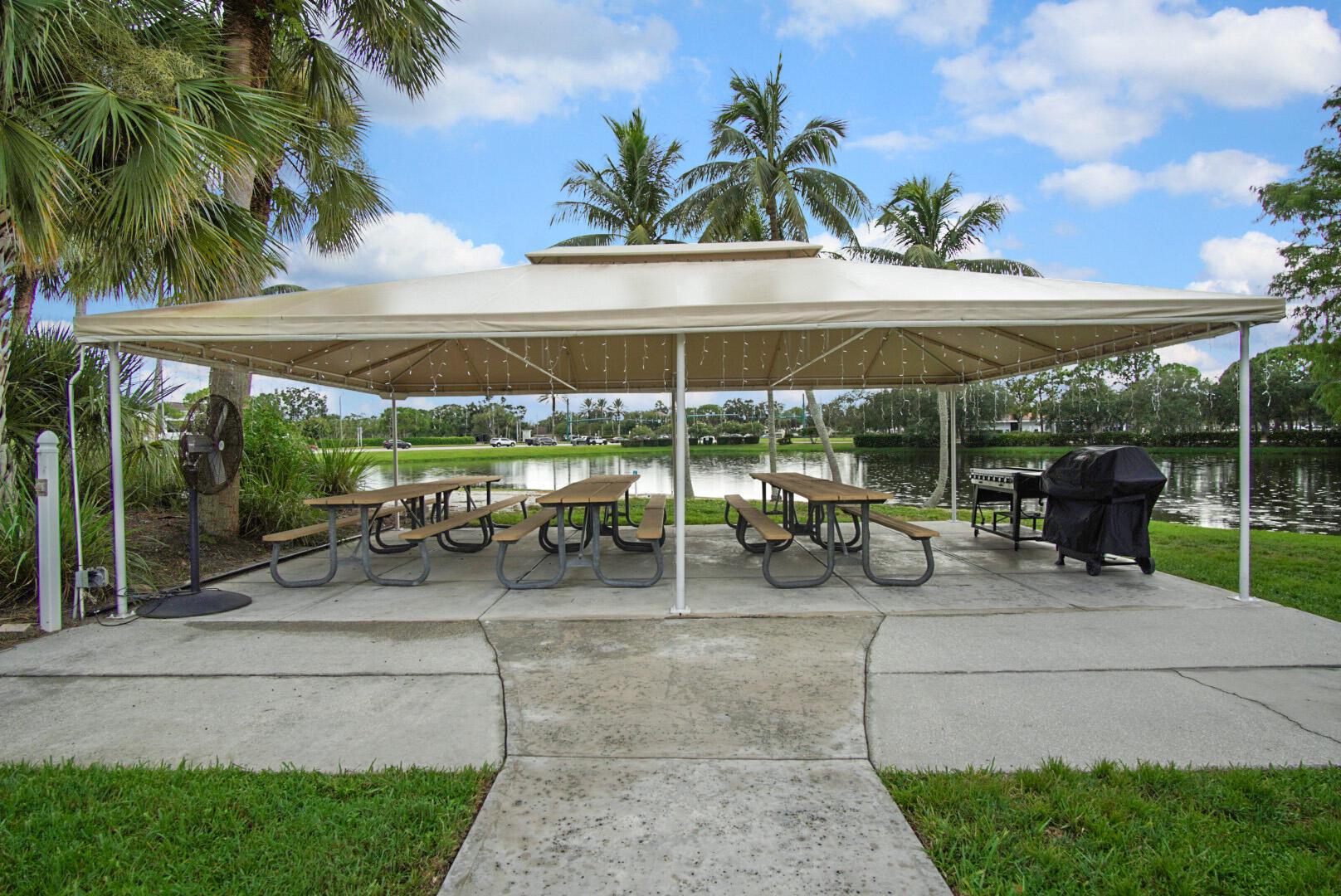 Kings Isle - Residential