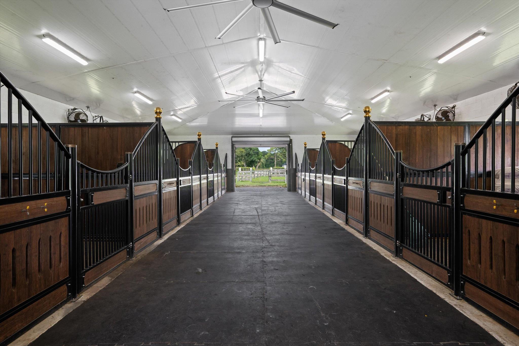 LOXAHATCHEE GROVES - Residential