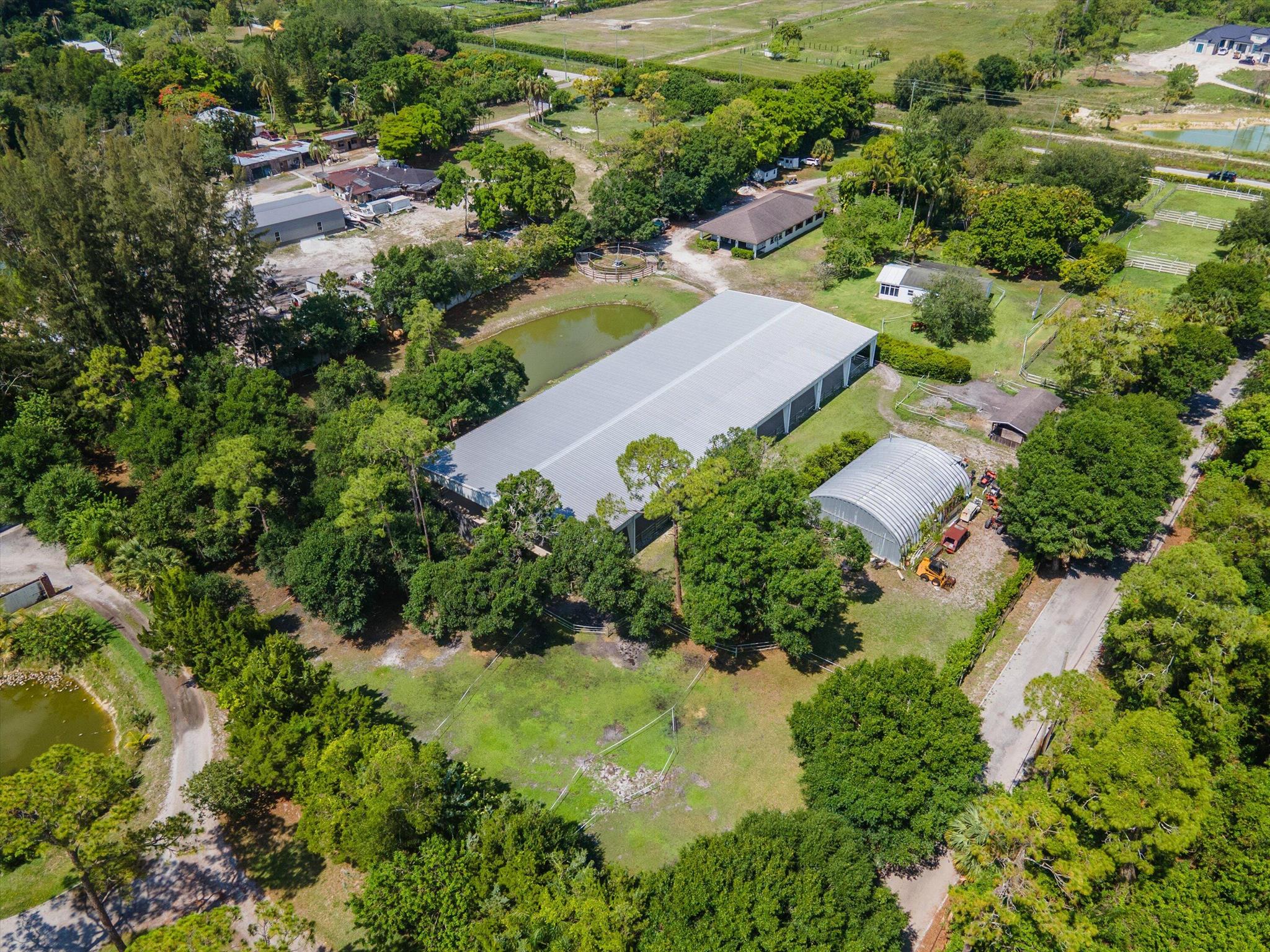 LOXAHATCHEE GROVES - Residential