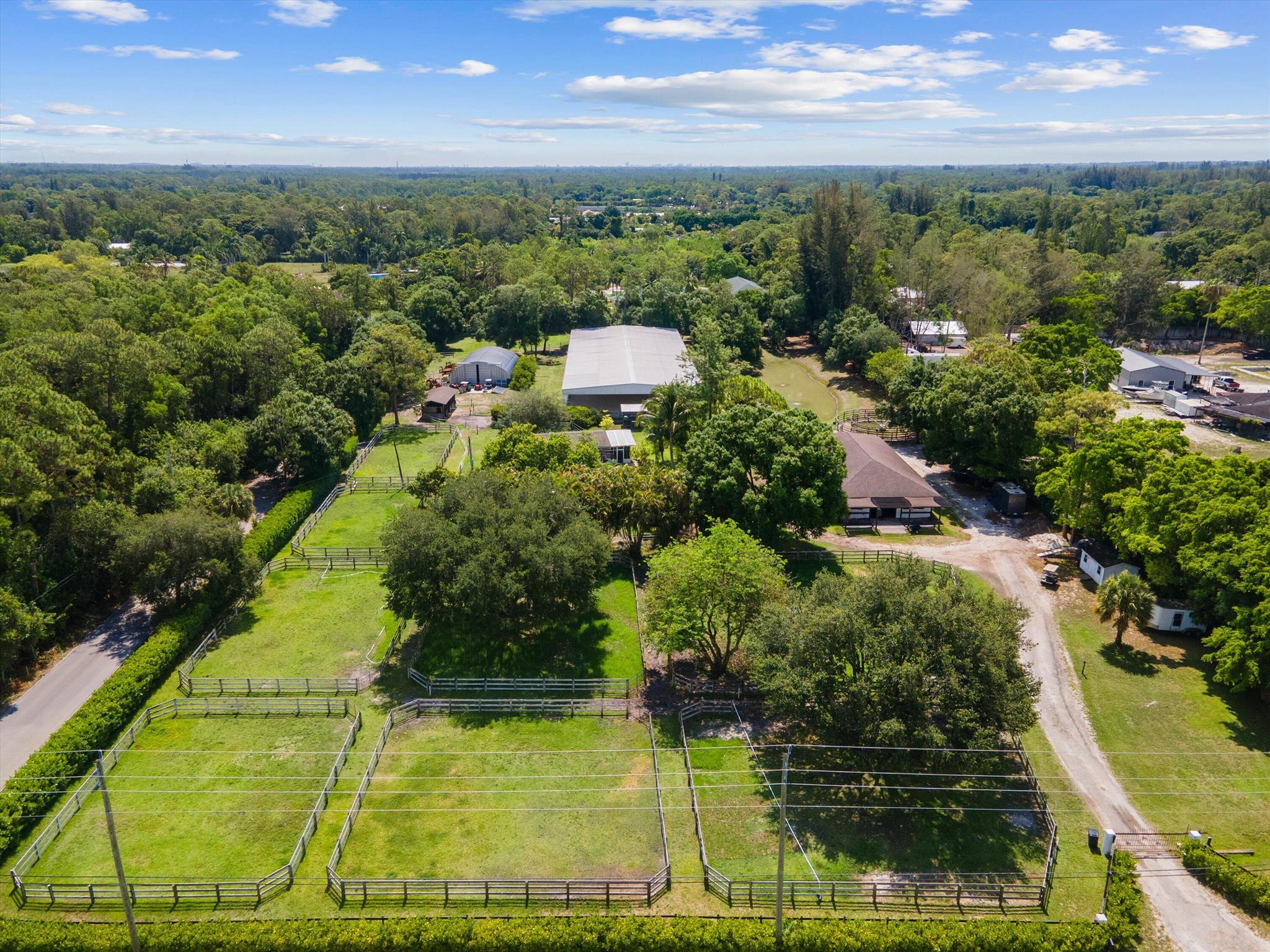 LOXAHATCHEE GROVES - Residential