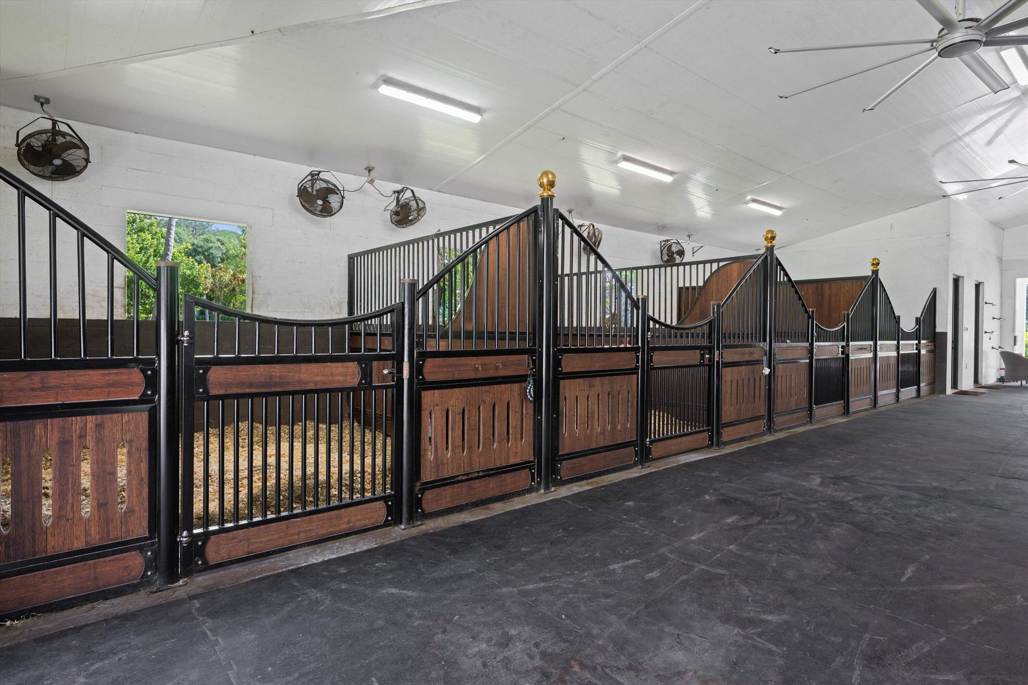 LOXAHATCHEE GROVES - Residential