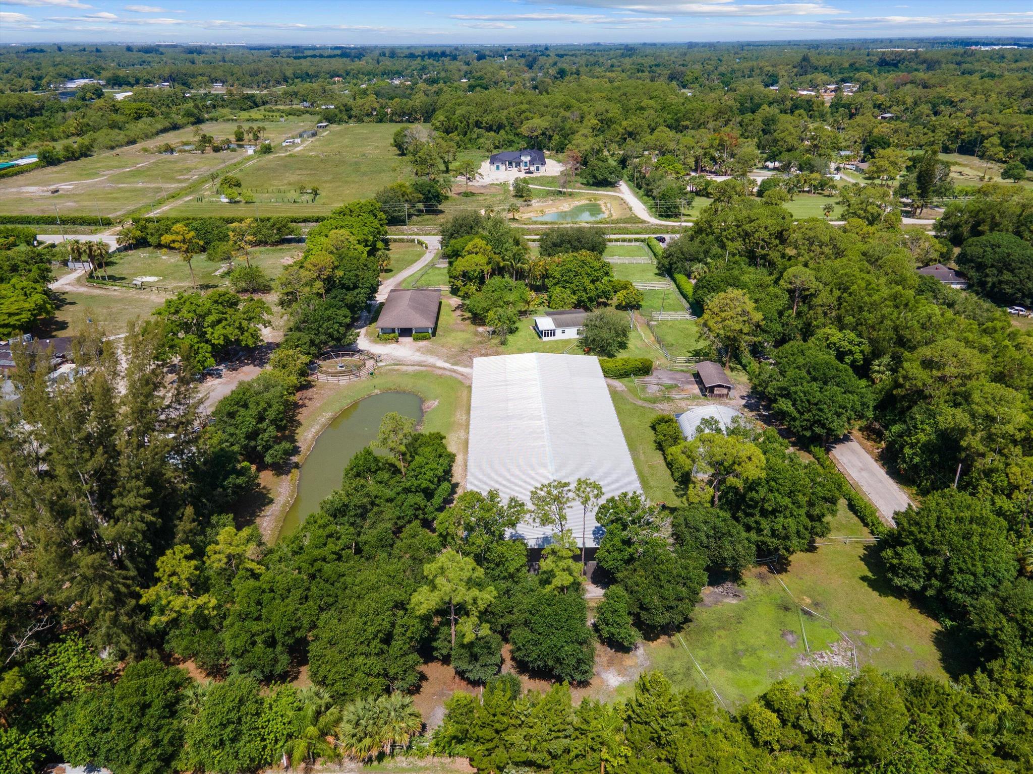 LOXAHATCHEE GROVES - Residential
