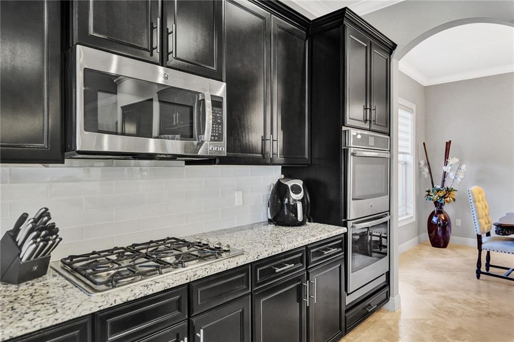 MIRA LAGO - Residential