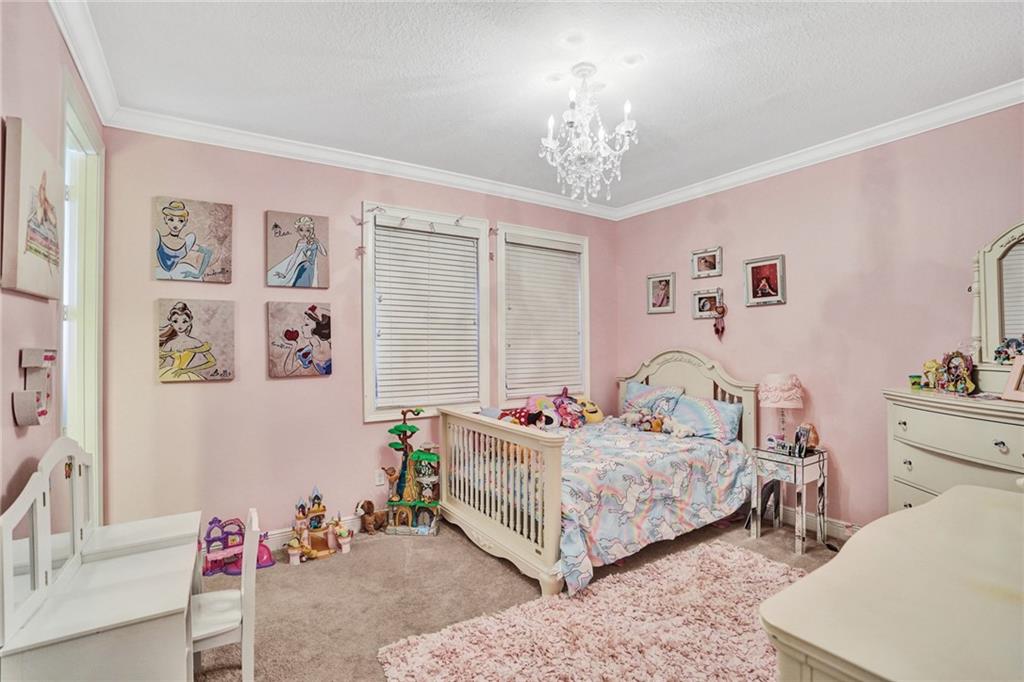 MIRA LAGO - Residential