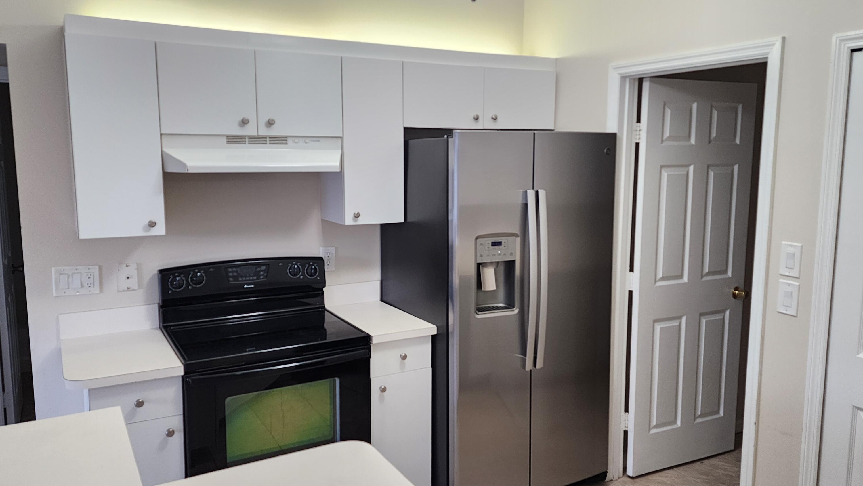 PORT ST LUCIE SECTION 33 - Residential Lease