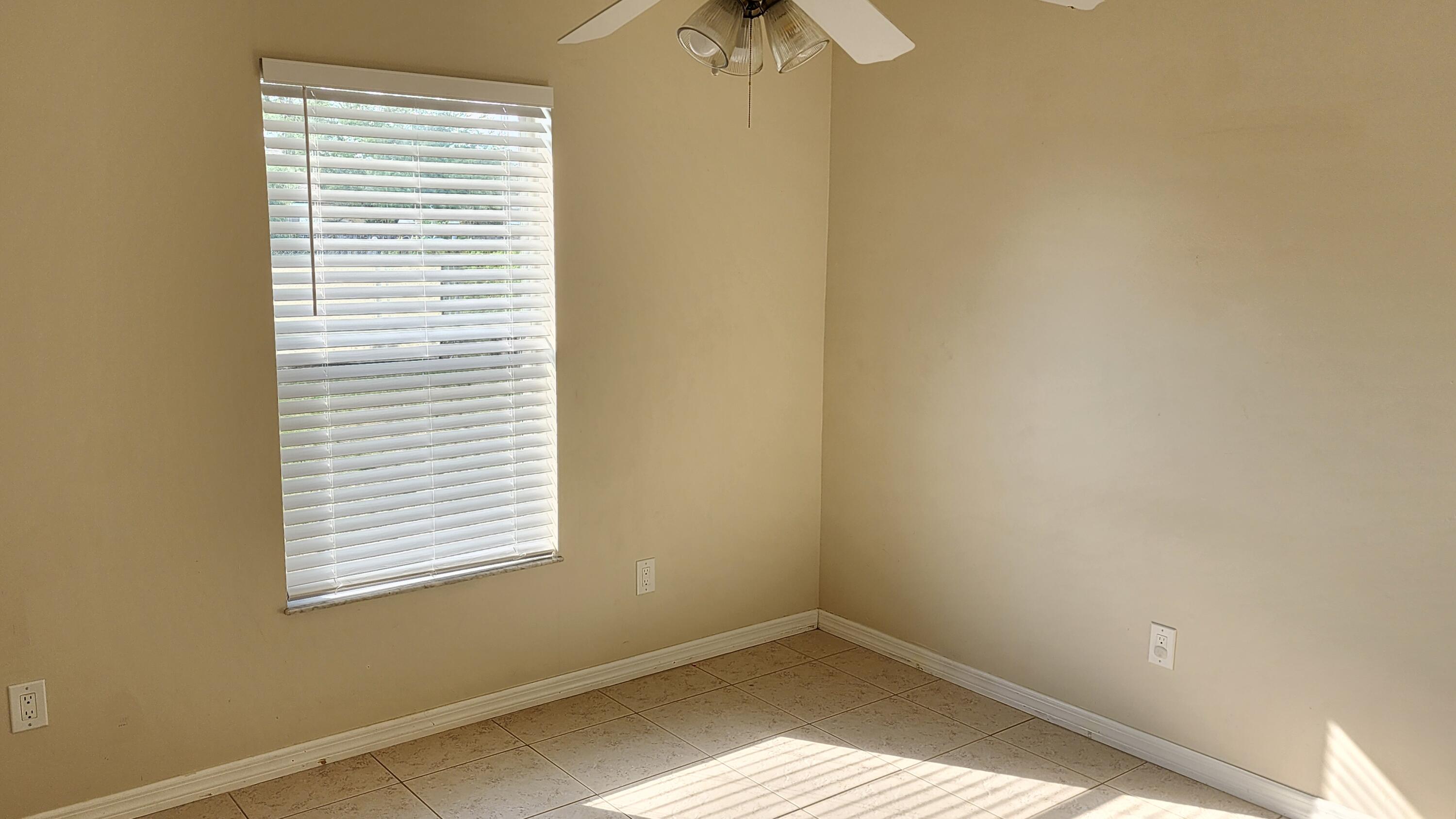 PORT ST LUCIE SECTION 33 - Residential Lease