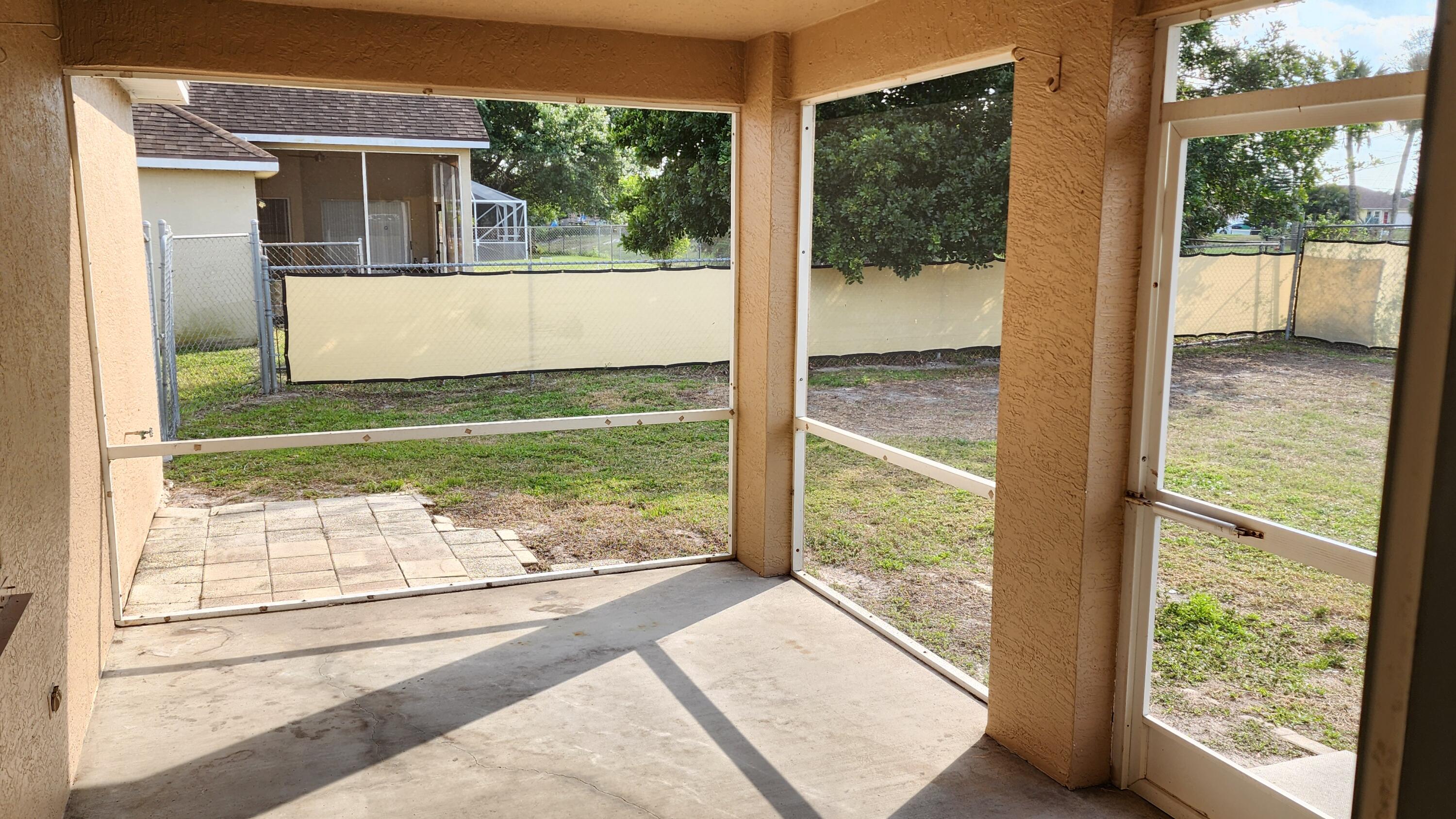PORT ST LUCIE SECTION 33 - Residential Lease
