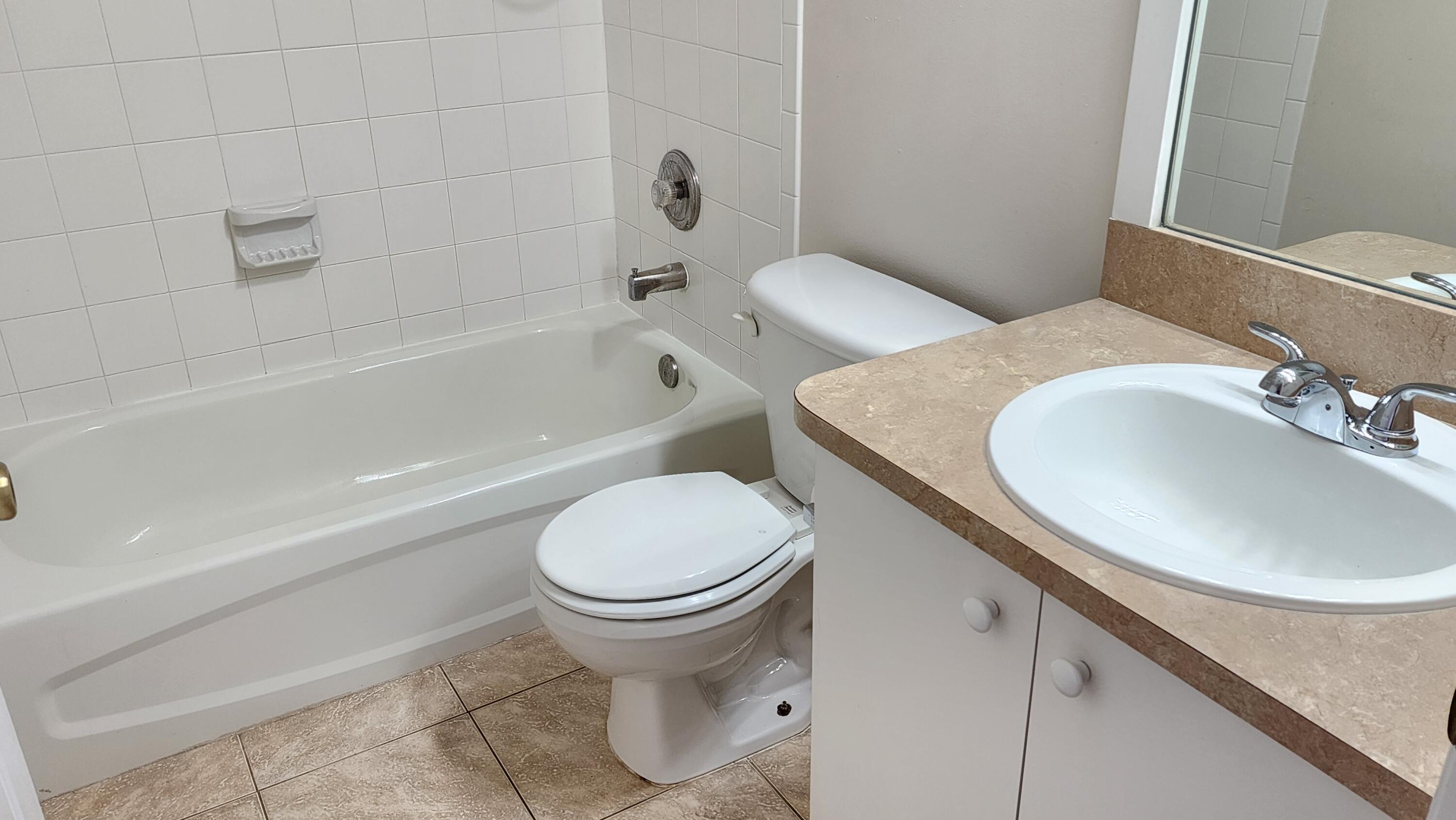 PORT ST LUCIE SECTION 33 - Residential Lease