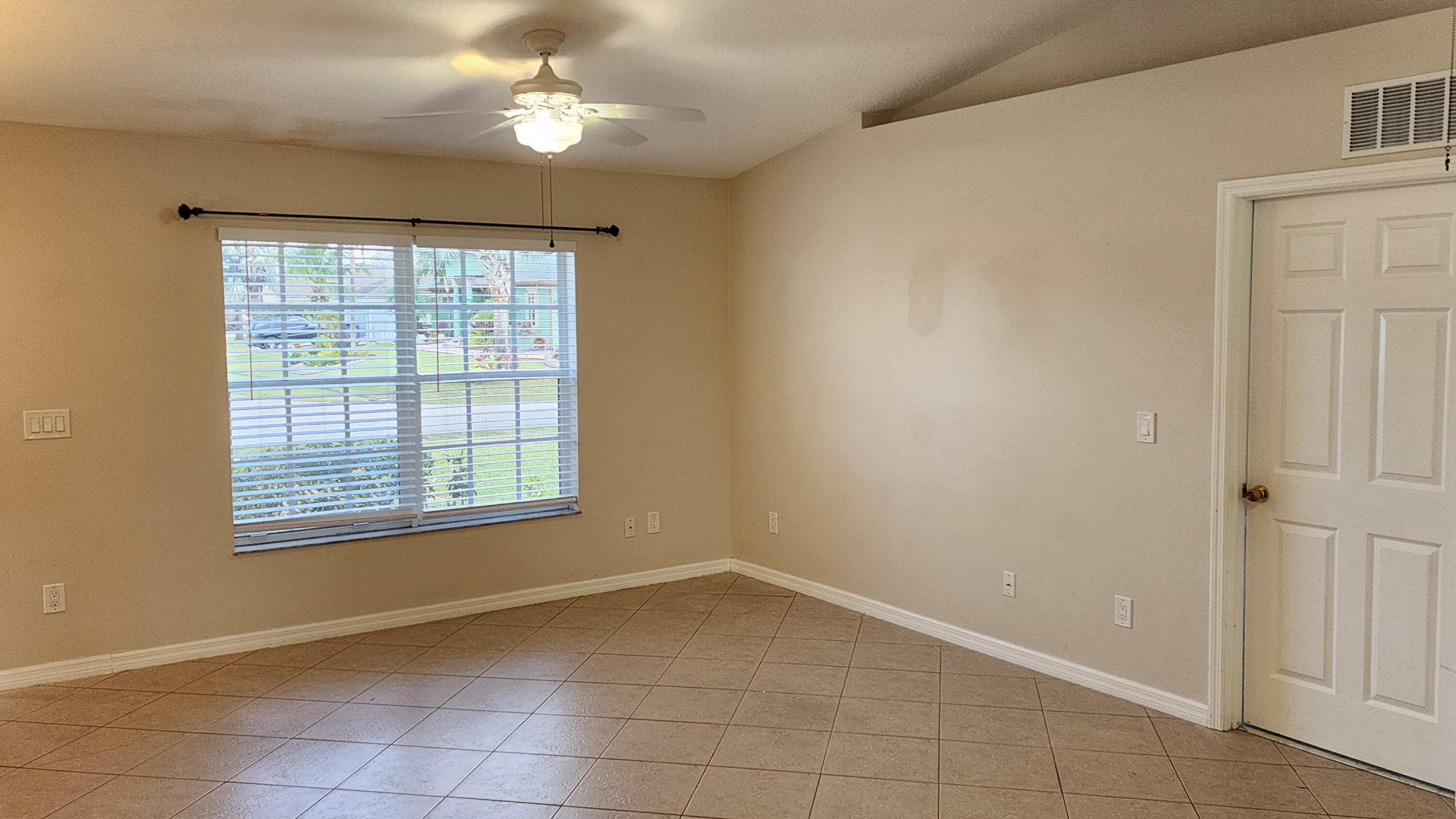 PORT ST LUCIE SECTION 33 - Residential Lease