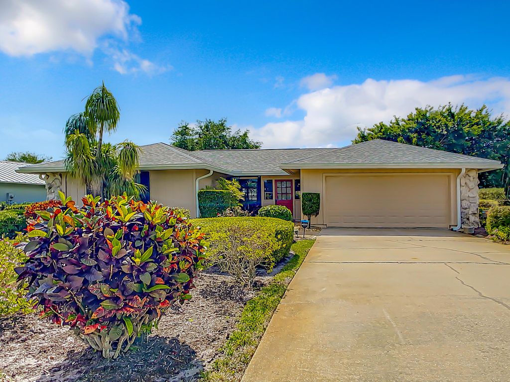 Photo of 6480 SE Nantucket Court, Hobe Sound, FL 33455 (MLS # R10792108)