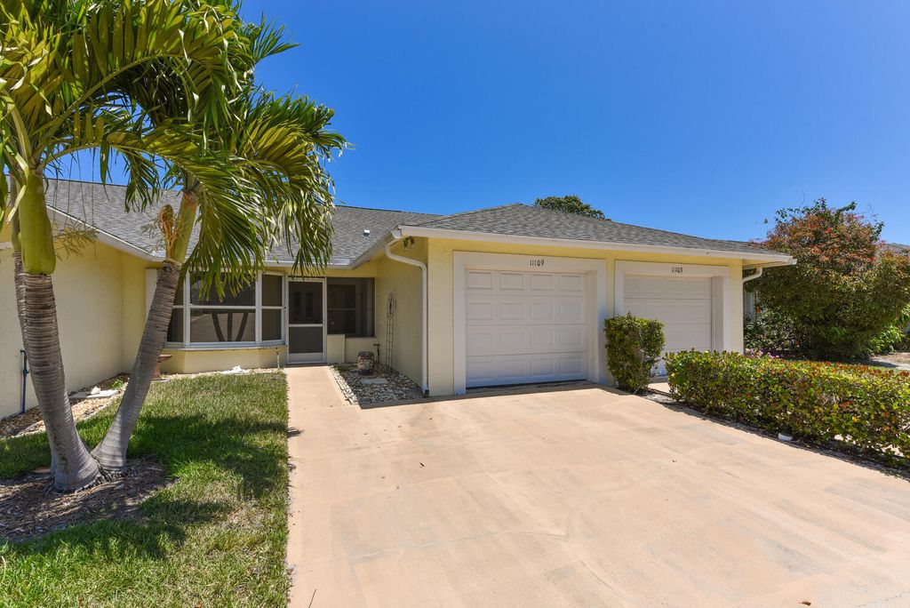 Photo of 11109 SE Sea Pines Circle, Hobe Sound, FL 33455 (MLS # R10991074)