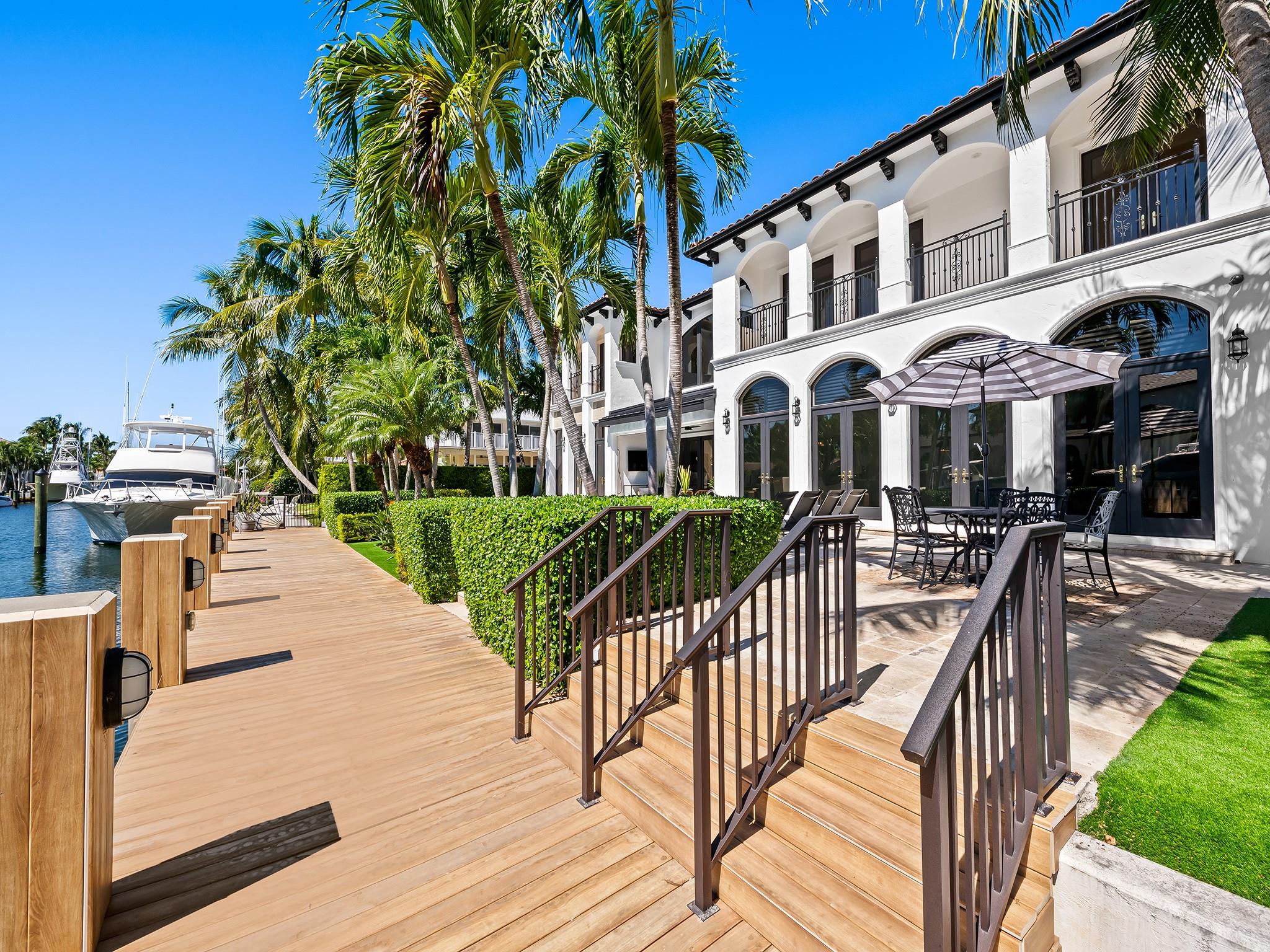 Lighthouse Point First Se - Residential