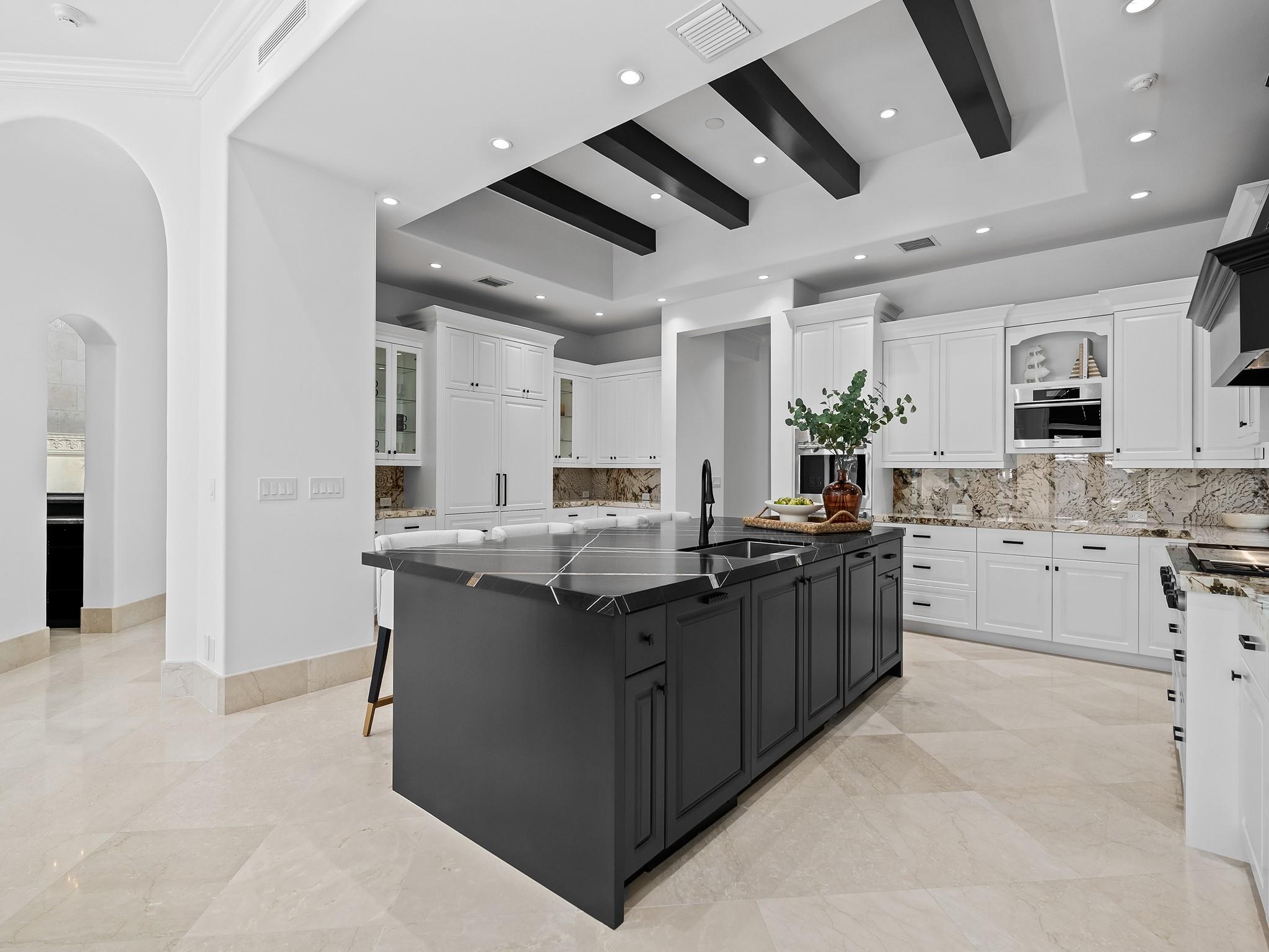 Lighthouse Point First Se - Residential