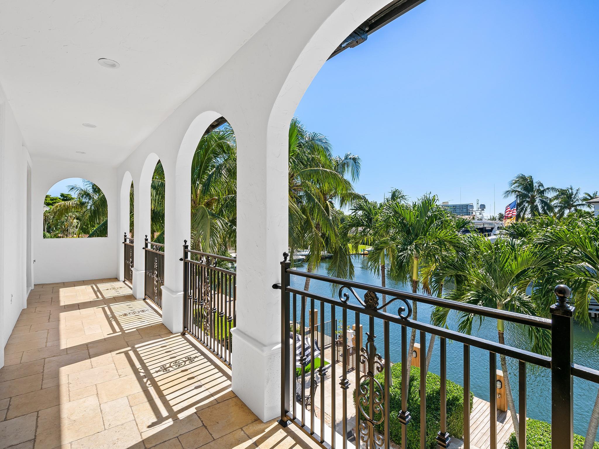 Lighthouse Point First Se - Residential