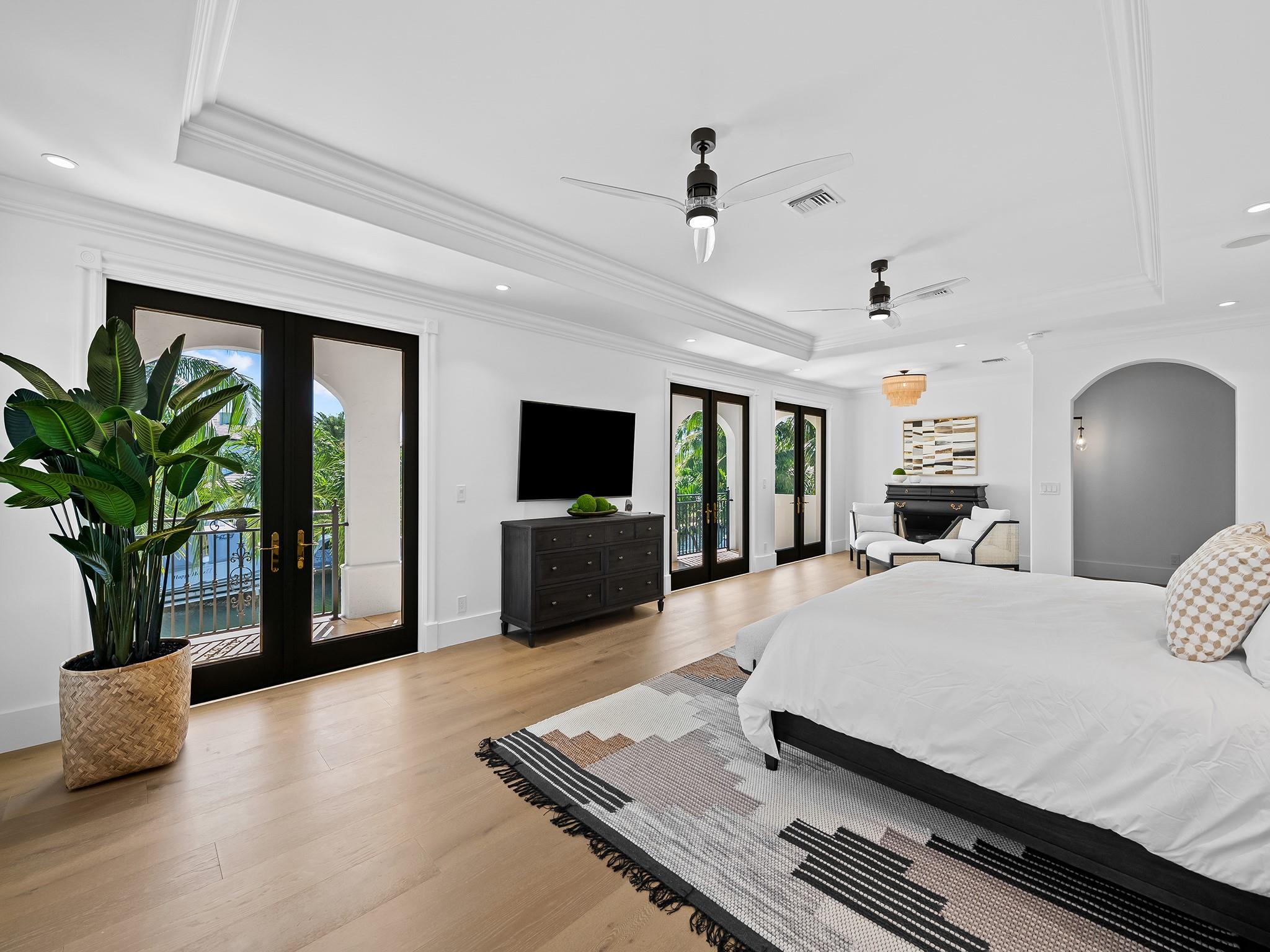 Lighthouse Point First Se - Residential