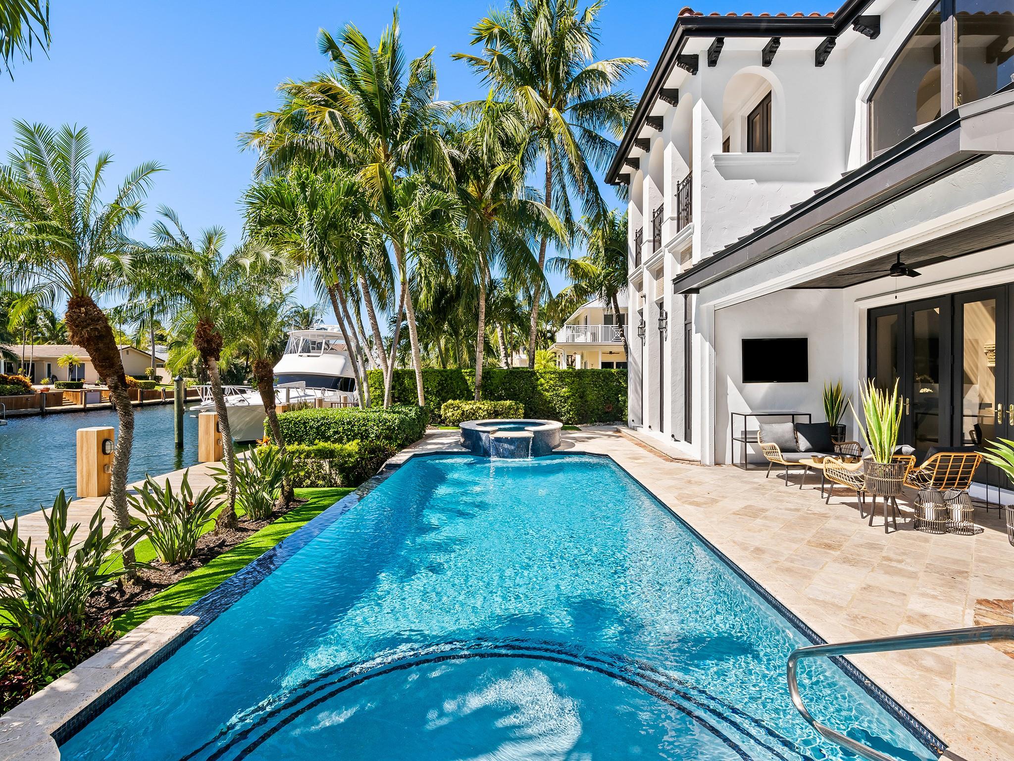 Lighthouse Point First Se - Residential