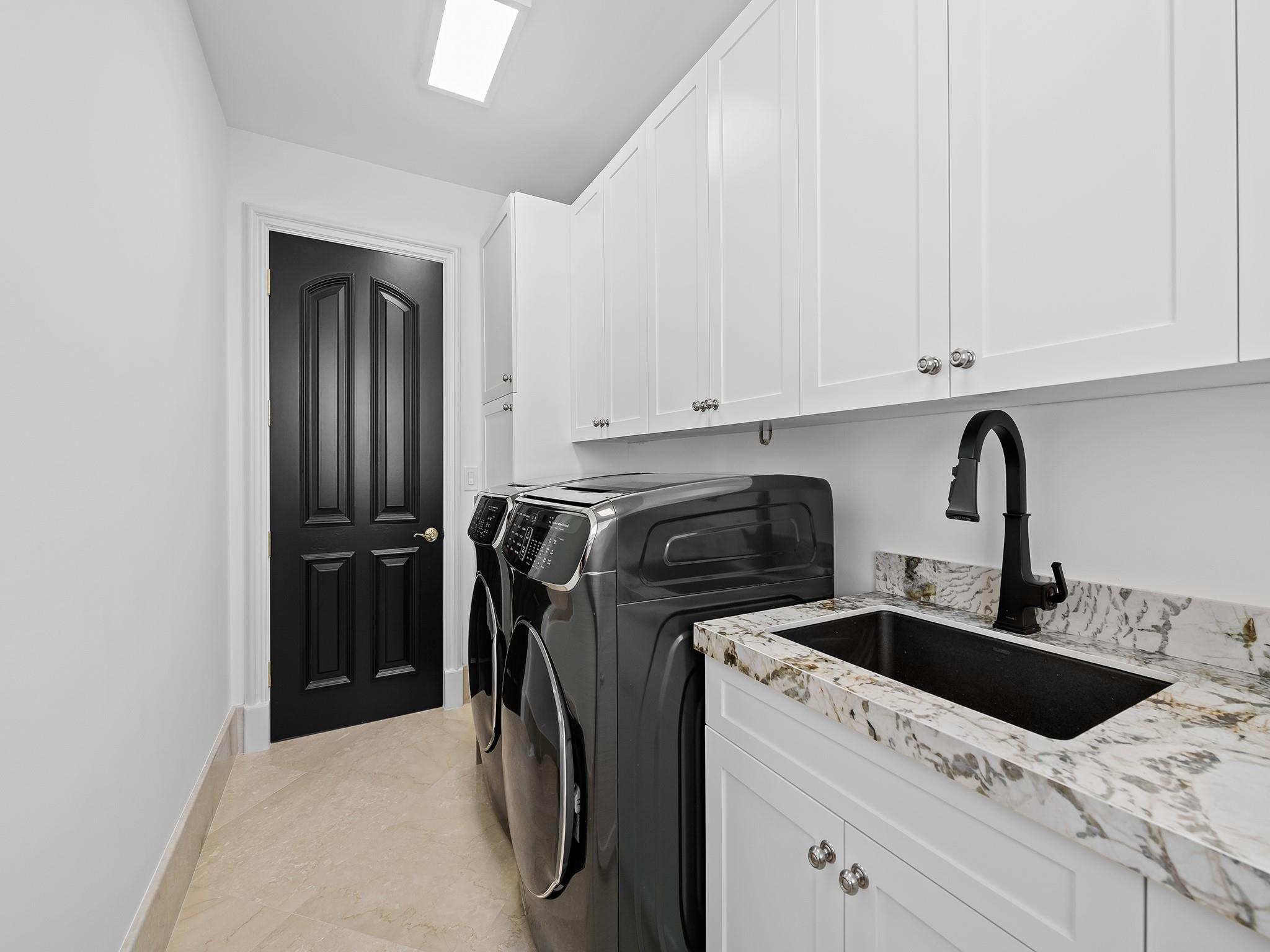 Lighthouse Point First Se - Residential