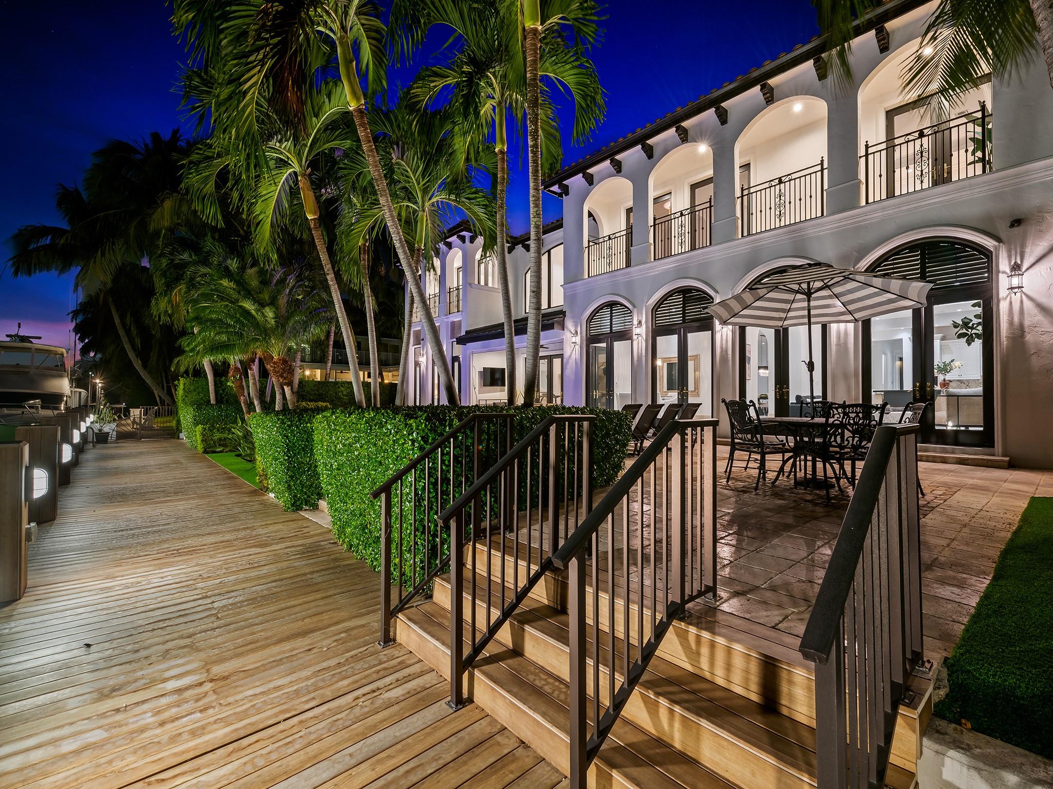 Lighthouse Point First Se - Residential