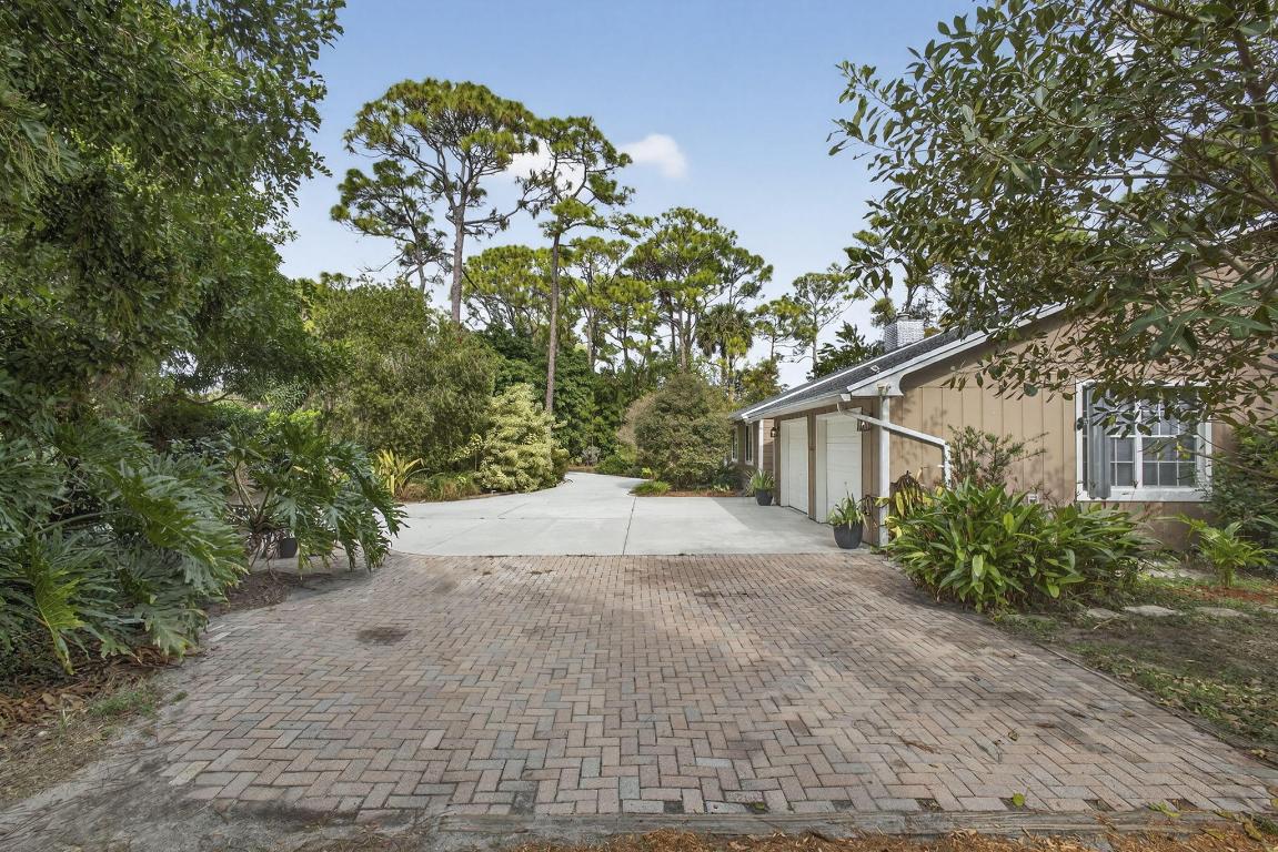 PALM BEACH RANCHETTES - Residential