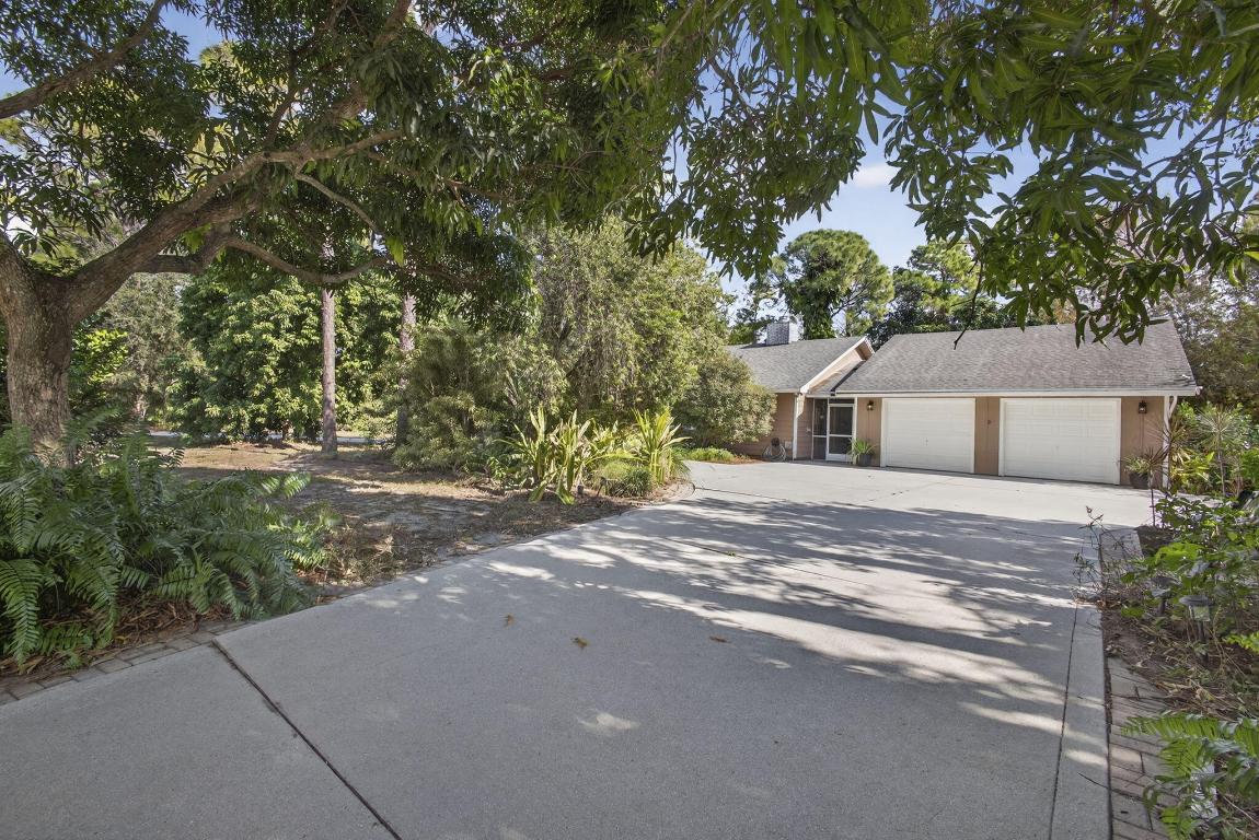 PALM BEACH RANCHETTES - Residential