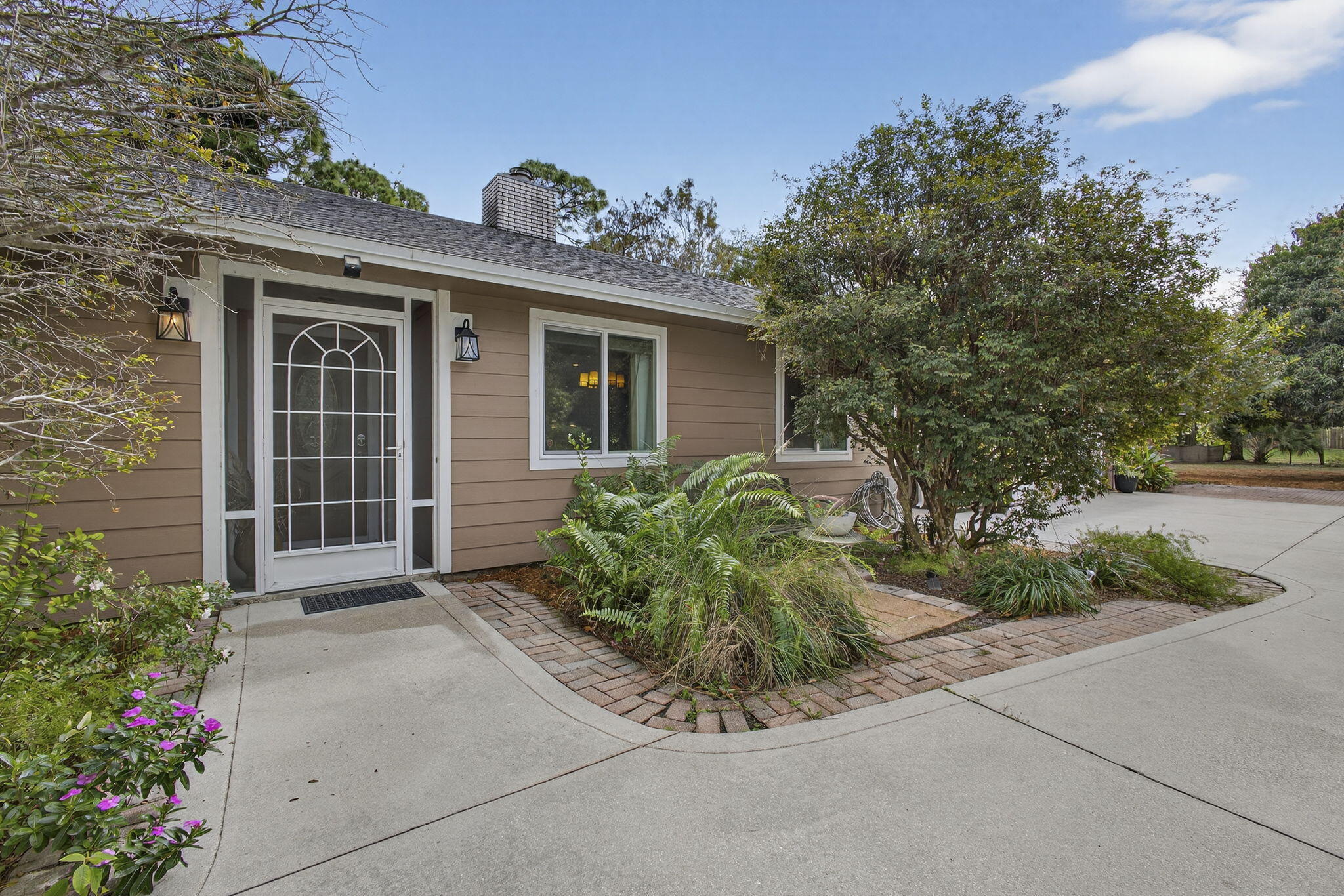 PALM BEACH RANCHETTES - Residential