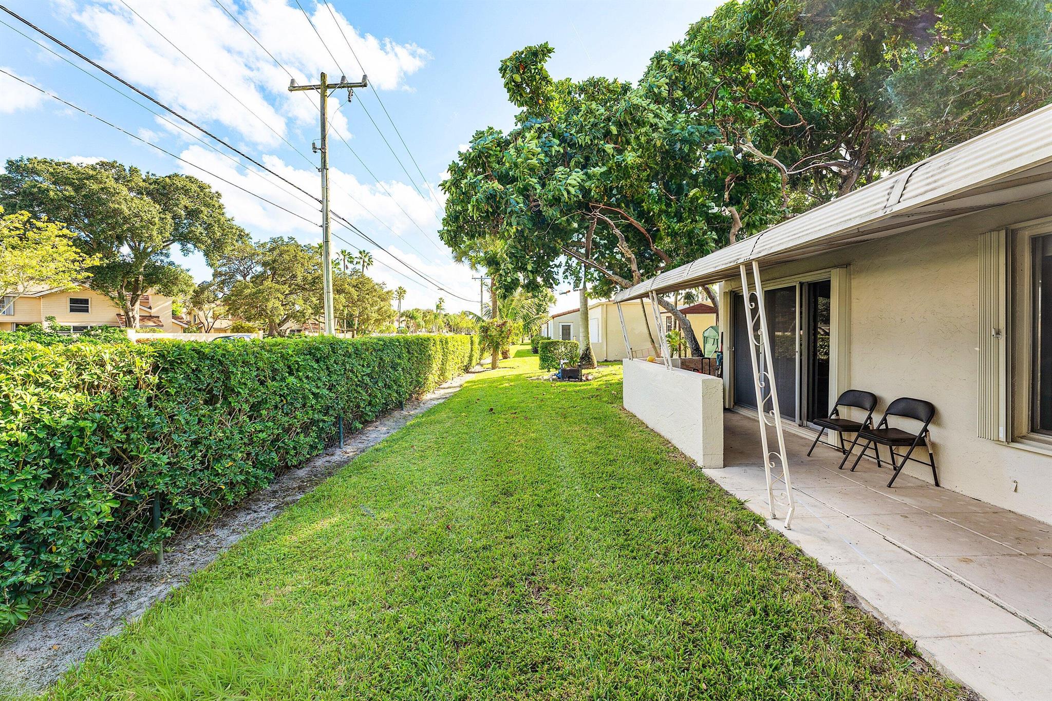 BOUNDBROOK CONDO S - Residential