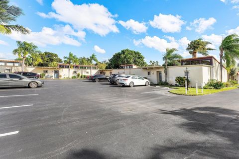 2541 Boundbrook Boulevard 110 Palm Springs FL 33406