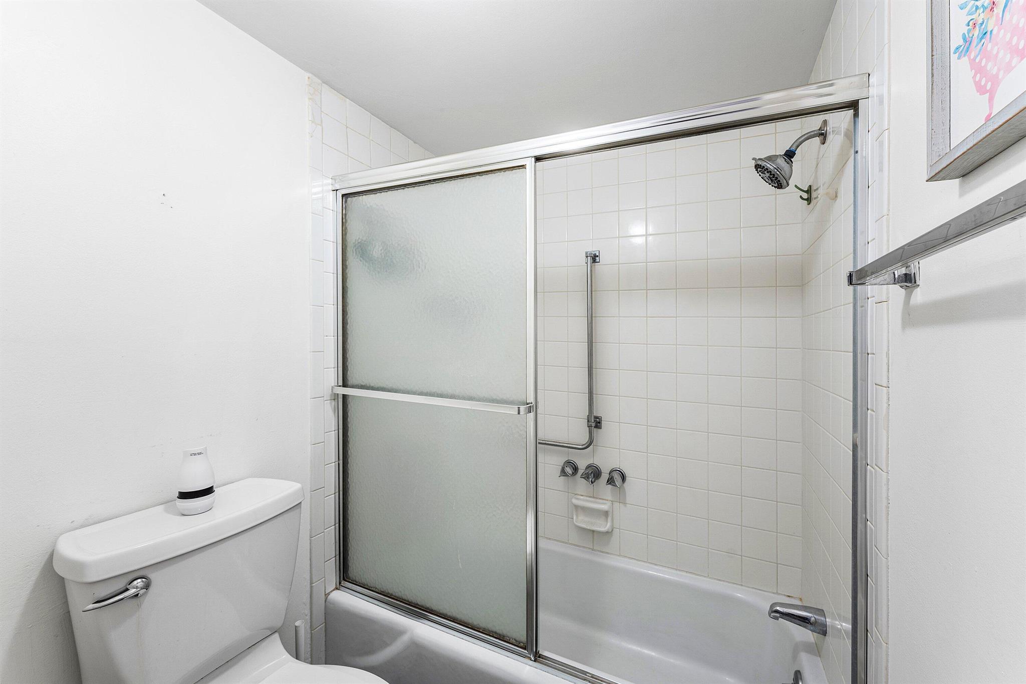 BOUNDBROOK CONDO S - Residential