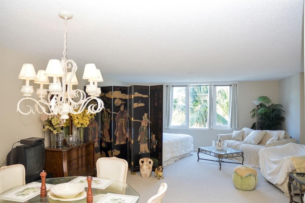 2301 Collins Avenue 336