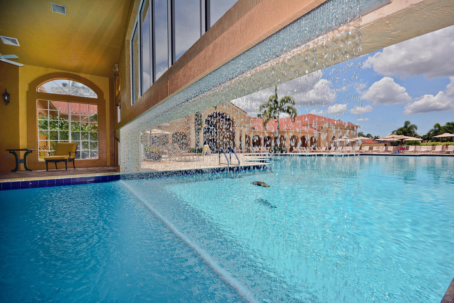 CASCADE LAKES - Residential