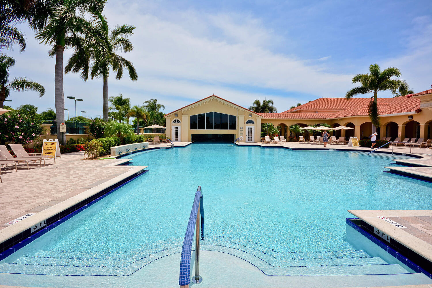 CASCADE LAKES - Residential