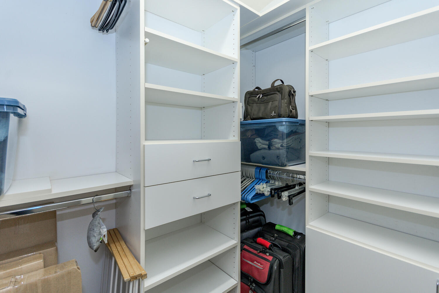 CASCADE LAKES - Residential