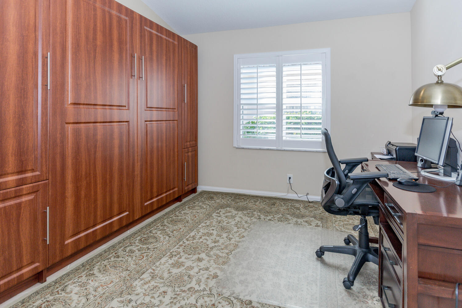 CASCADE LAKES - Residential