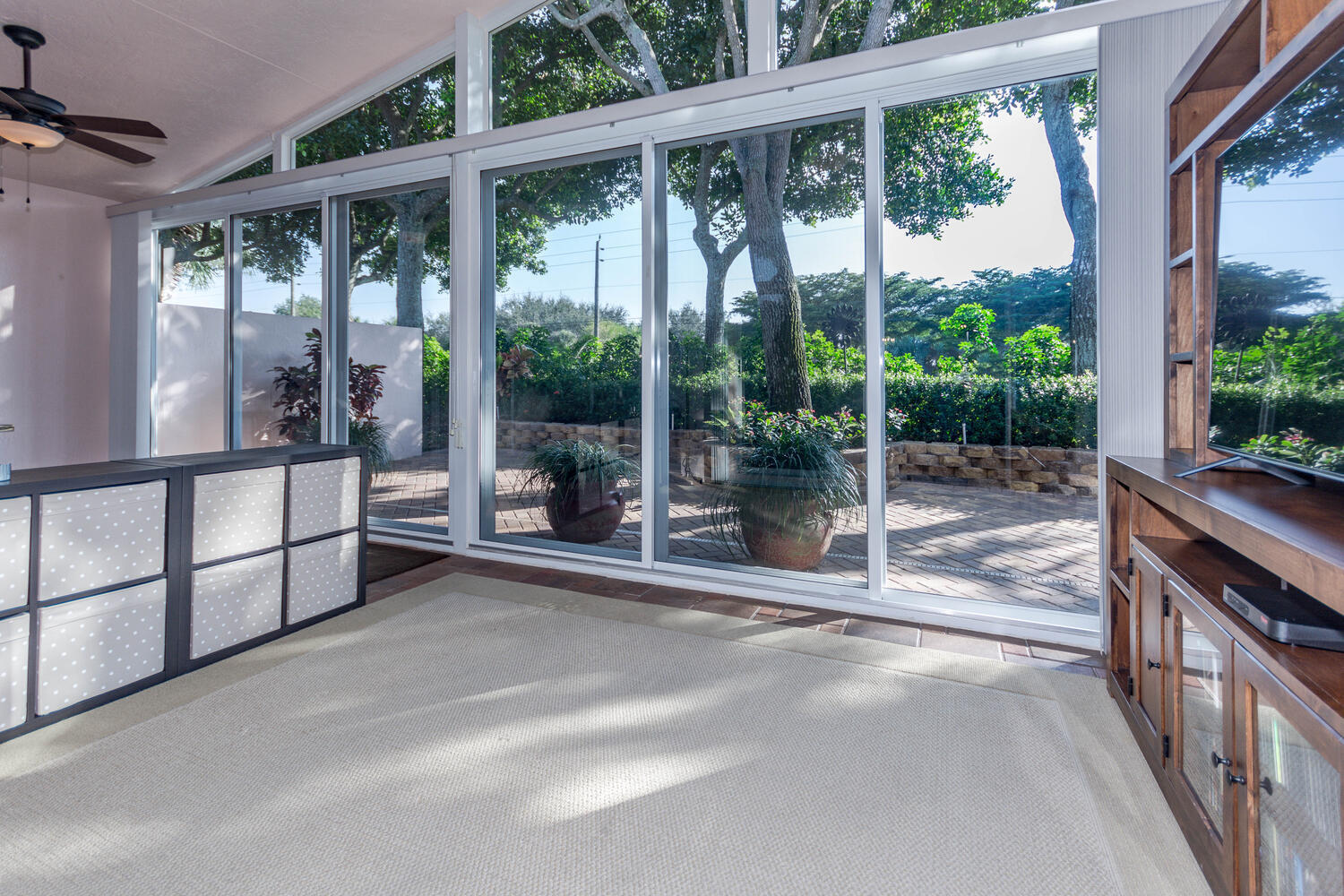 CASCADE LAKES - Residential