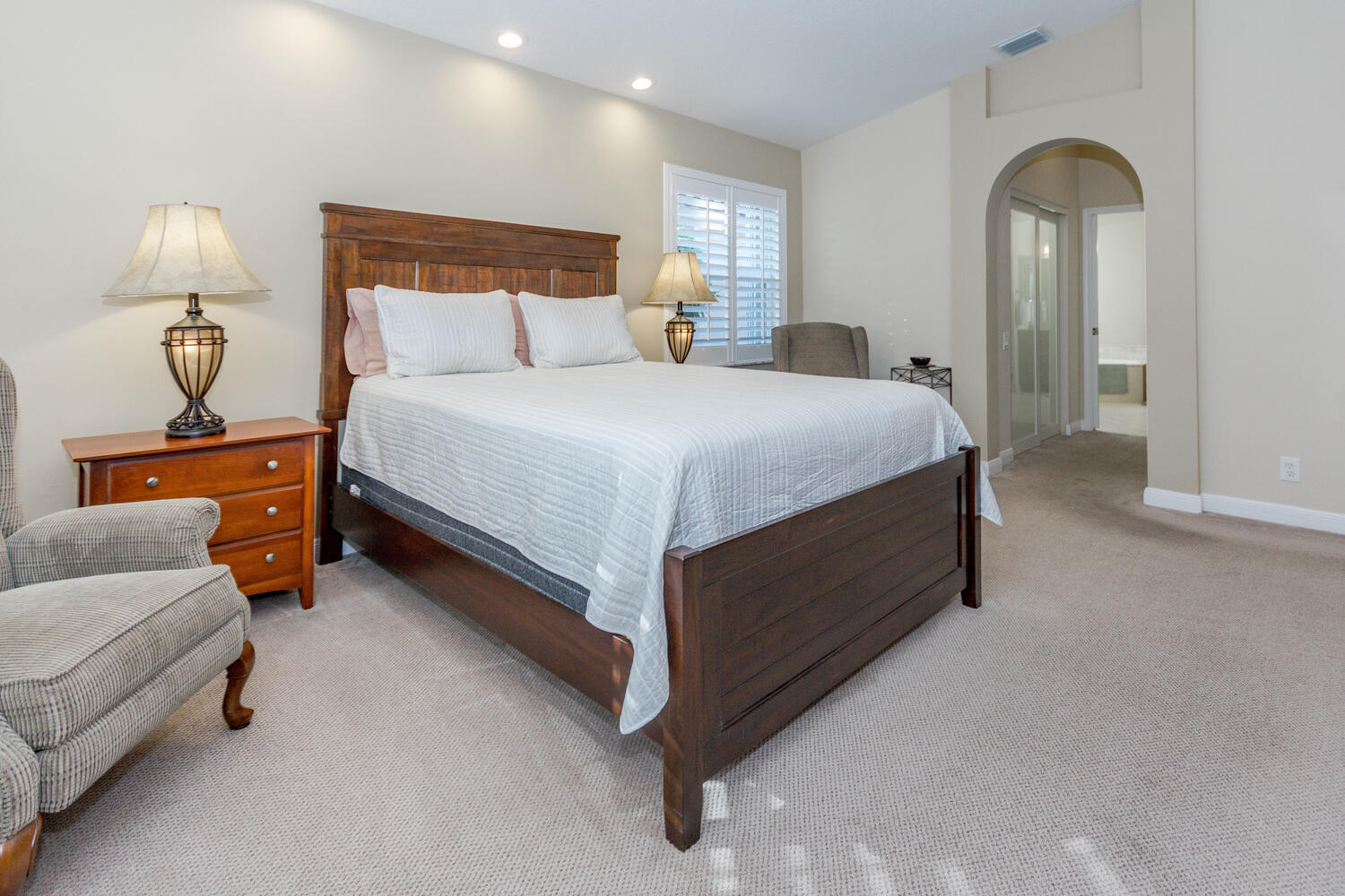 CASCADE LAKES - Residential