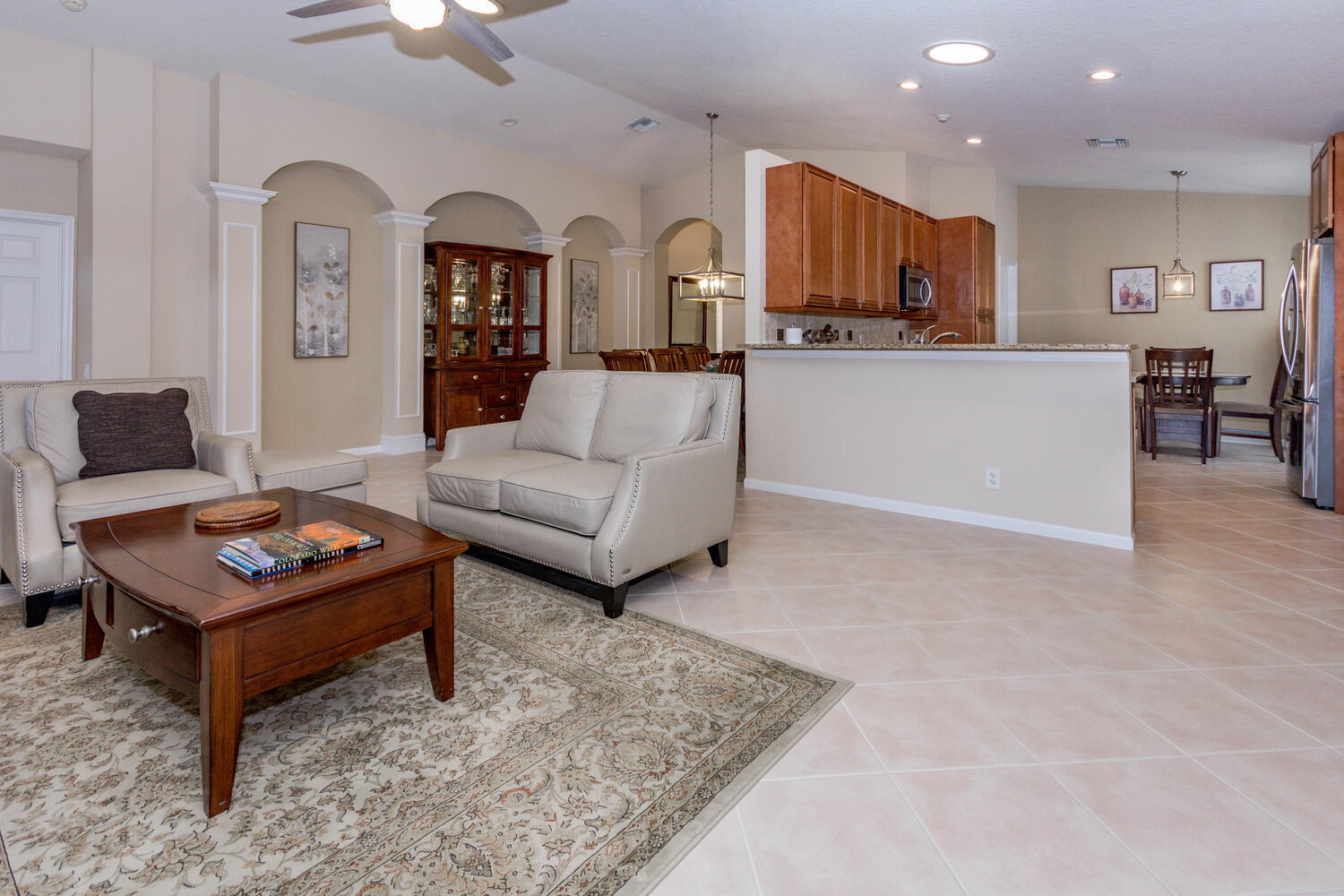 CASCADE LAKES - Residential