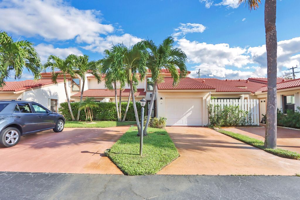 Photo of 131 Palm Avenue #37, Jupiter, FL 33477 (MLS # R10851574)