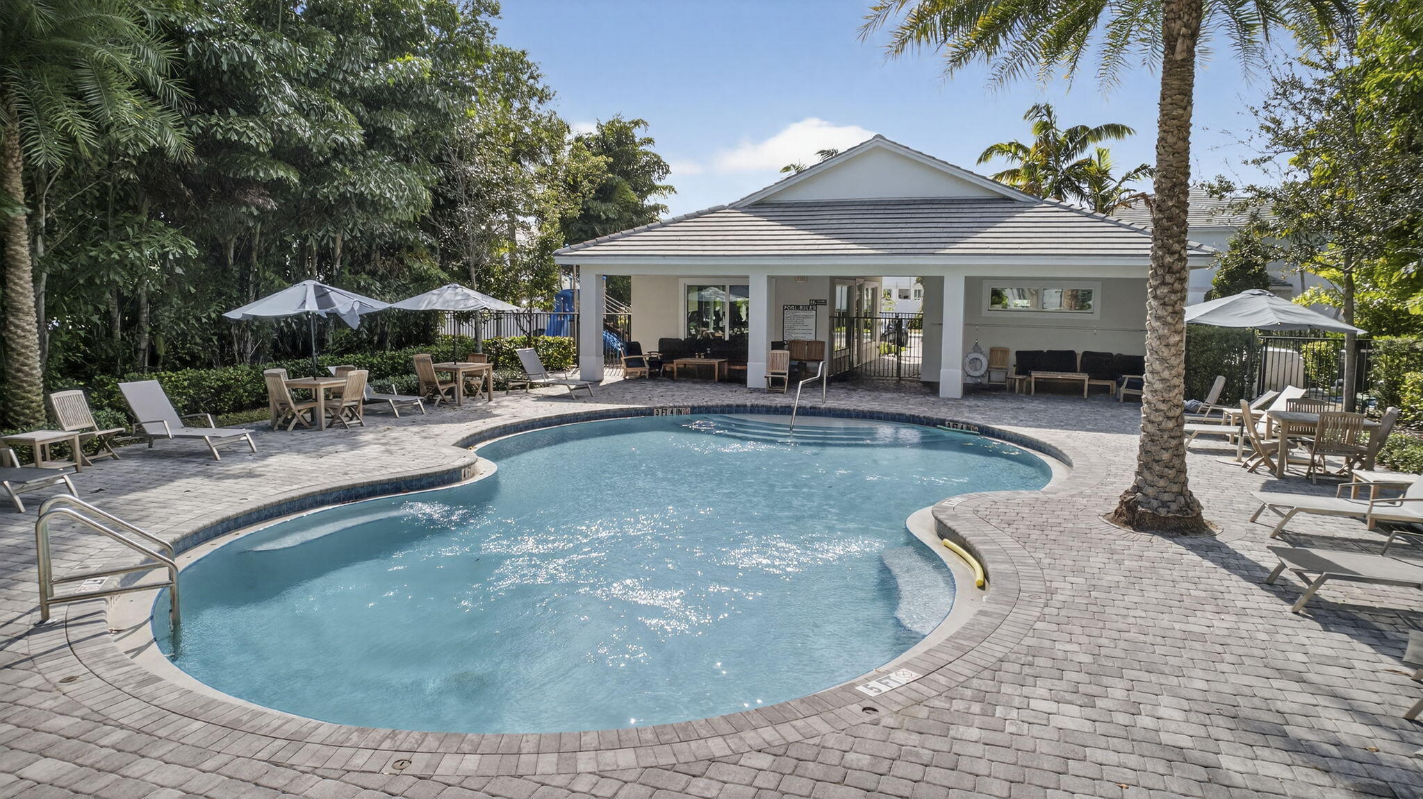 DEERFIELD CROSSING - Residential