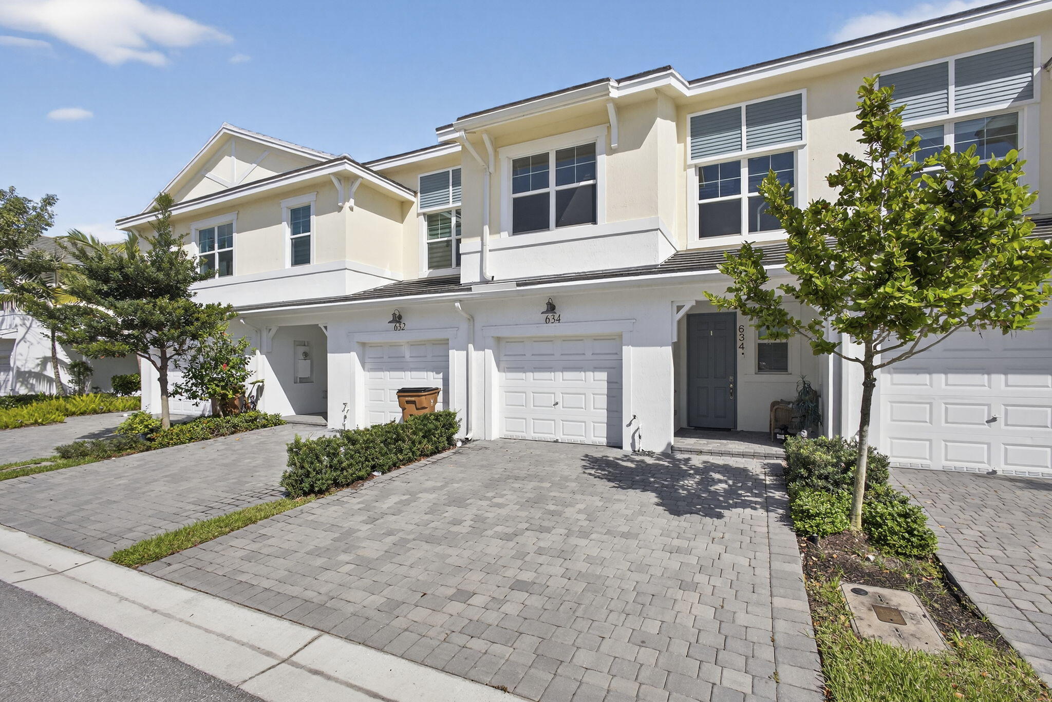 DEERFIELD CROSSING - Residential