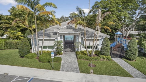 Tiny photo for 634 Parsons Way, Deerfield Beach, FL 33442 (MLS # B26012039)