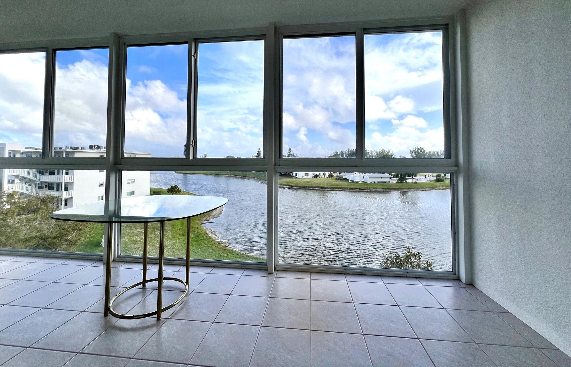 CENTURY VILLAGE -WELLINGT - Residential