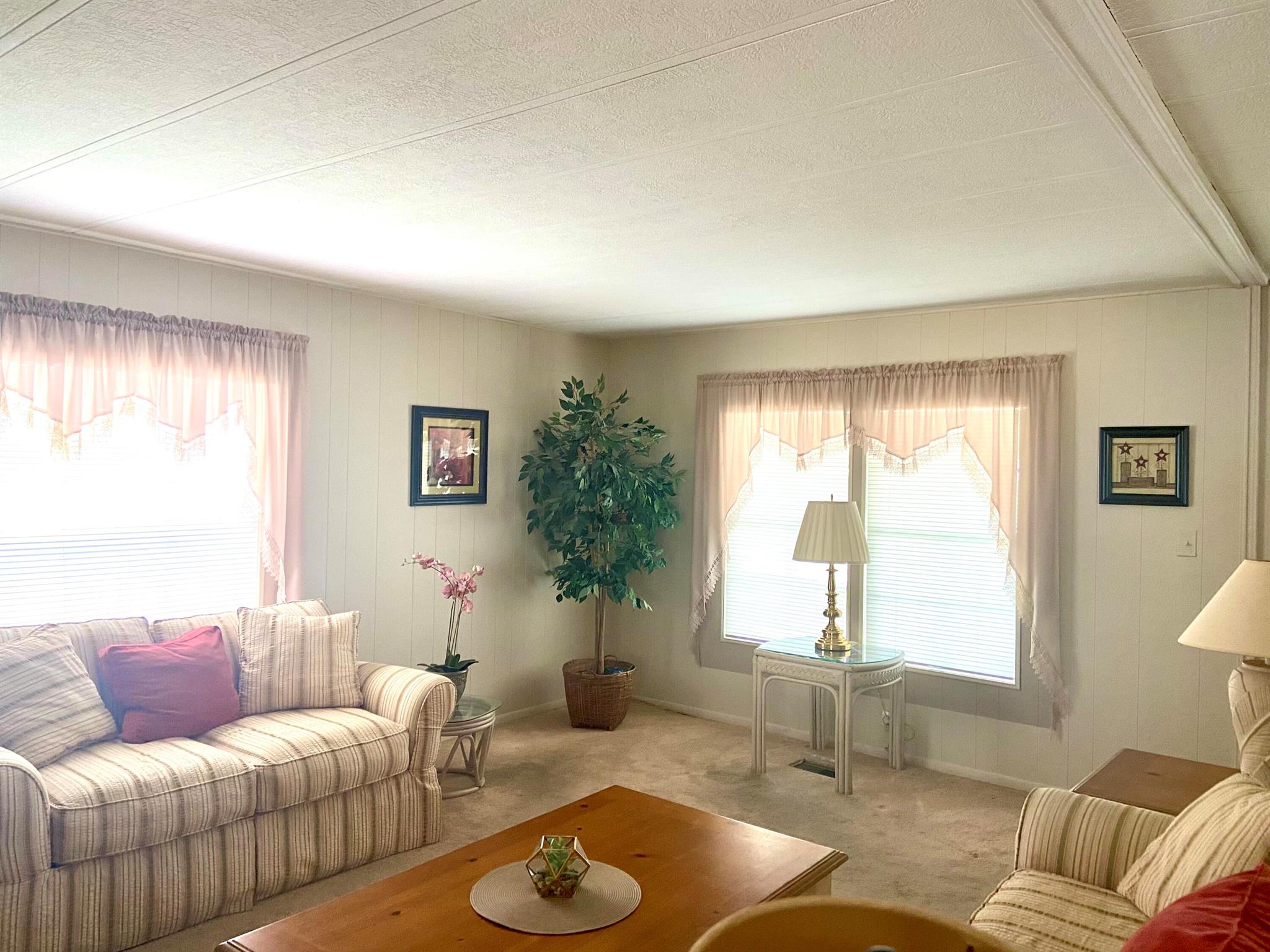 Spanish Lakes Riverfront - Residential