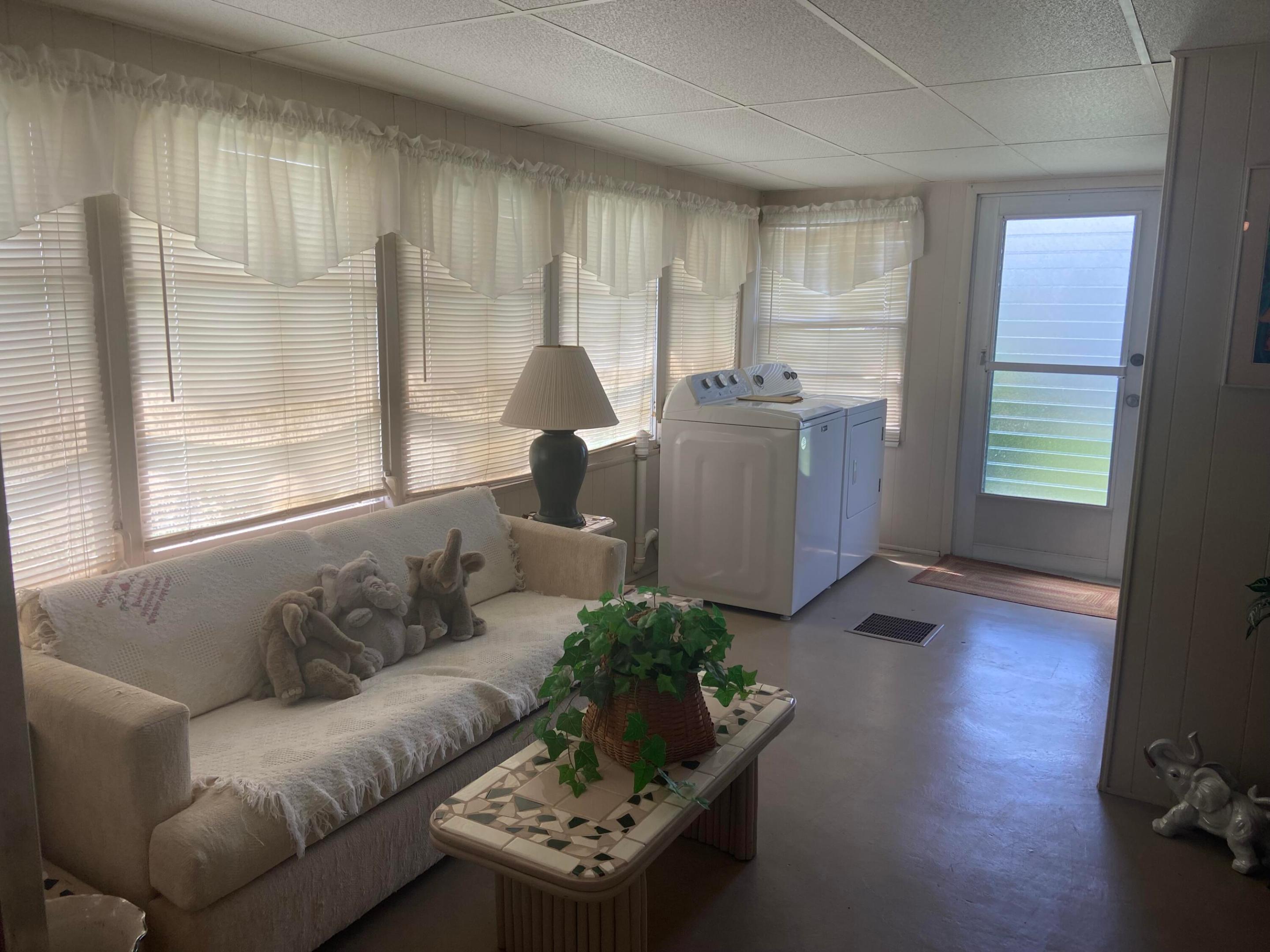 Spanish Lakes Riverfront - Residential