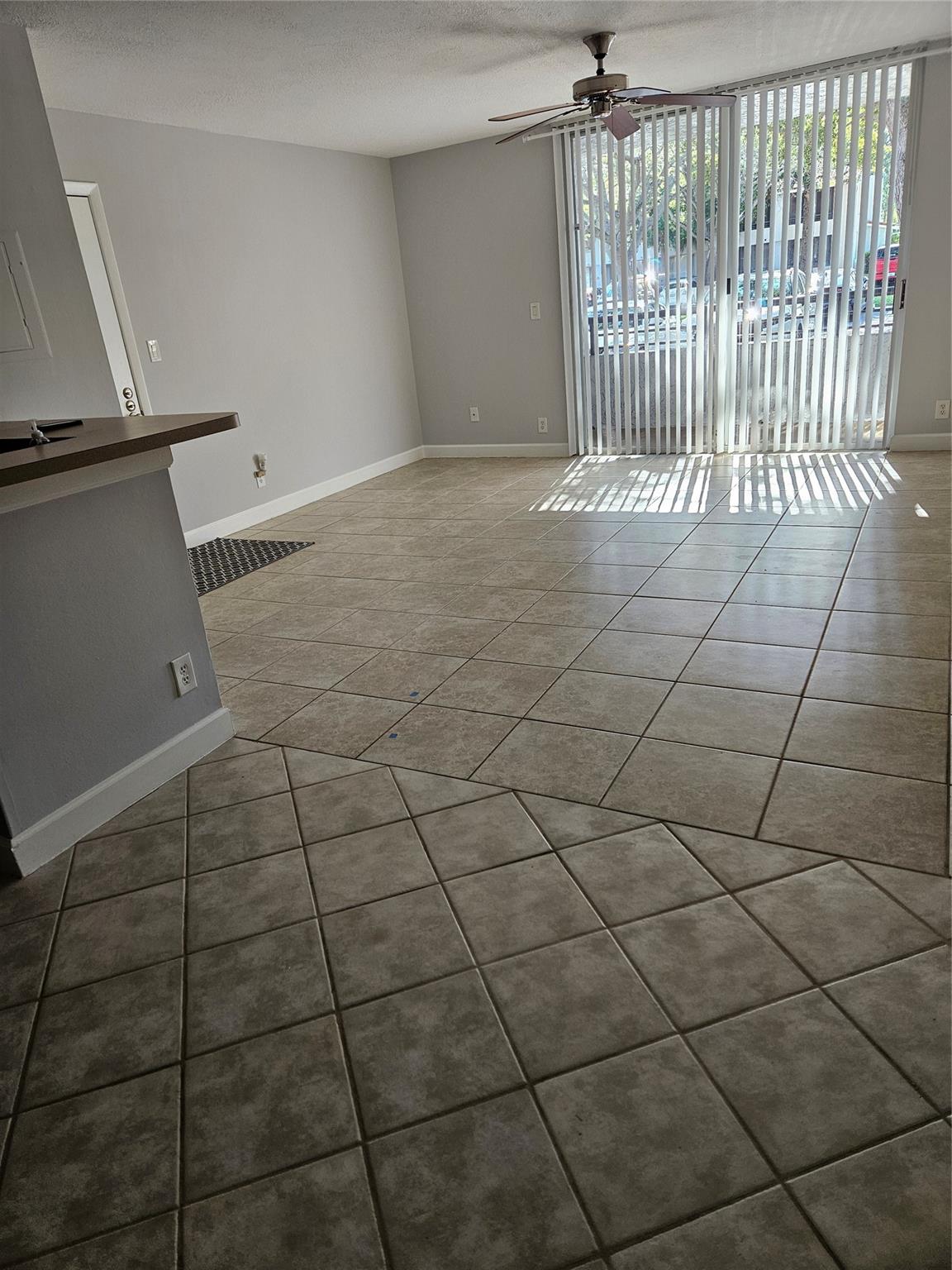 COCO PARC CONDO - Residential Lease