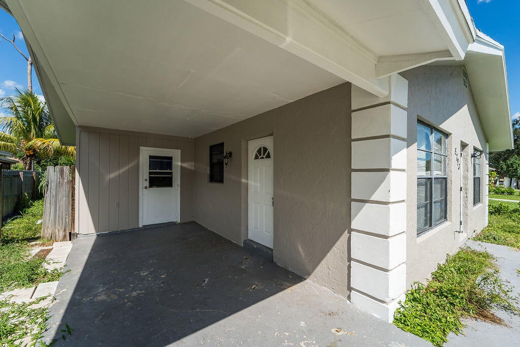 Properties 5793 Kumquat Road