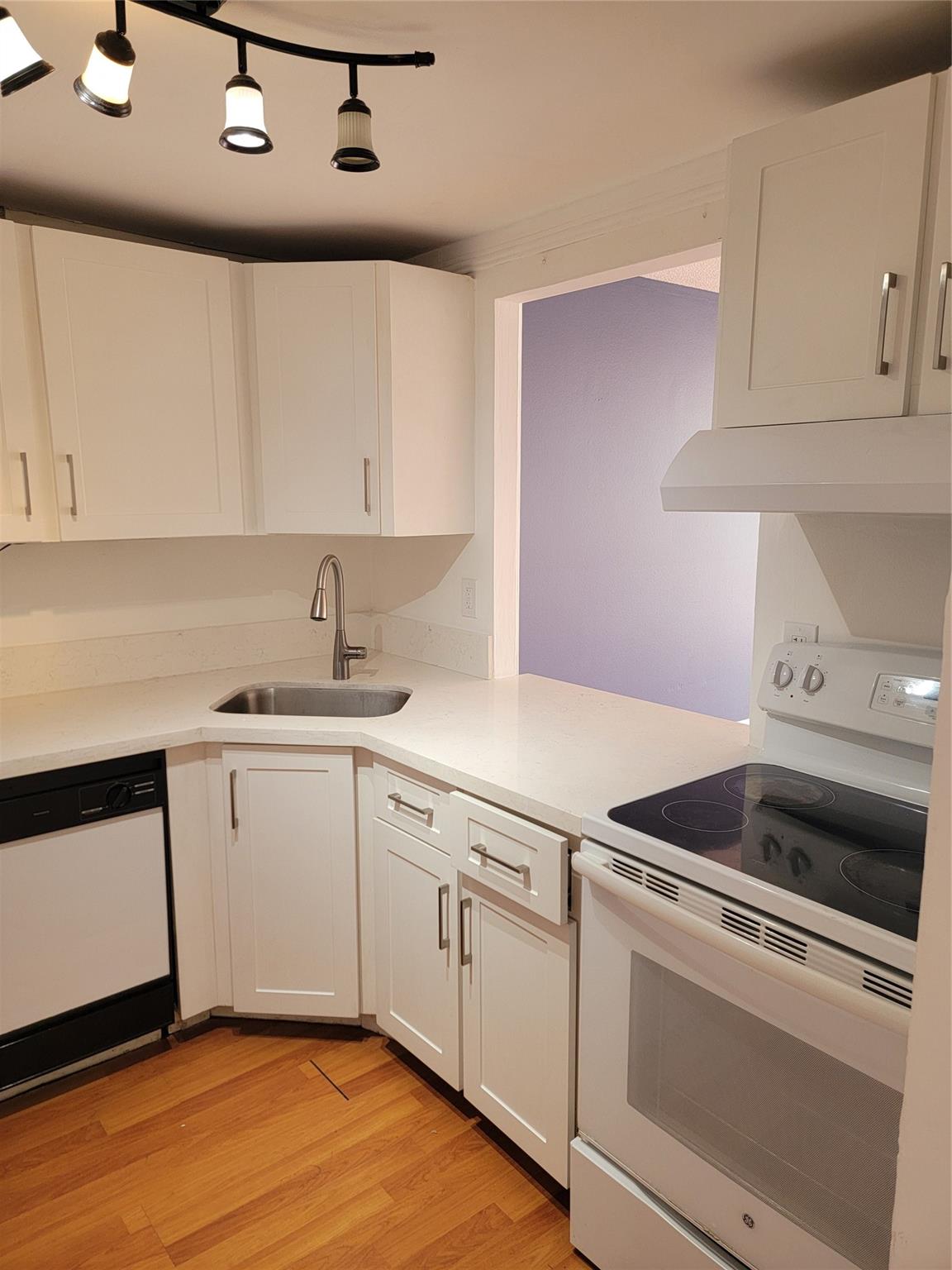 DESOTO PARK CONDO - Residential Lease