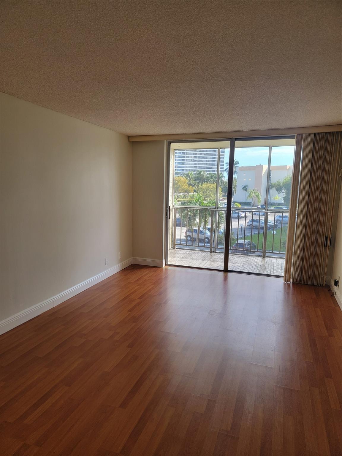 DESOTO PARK CONDO - Residential Lease