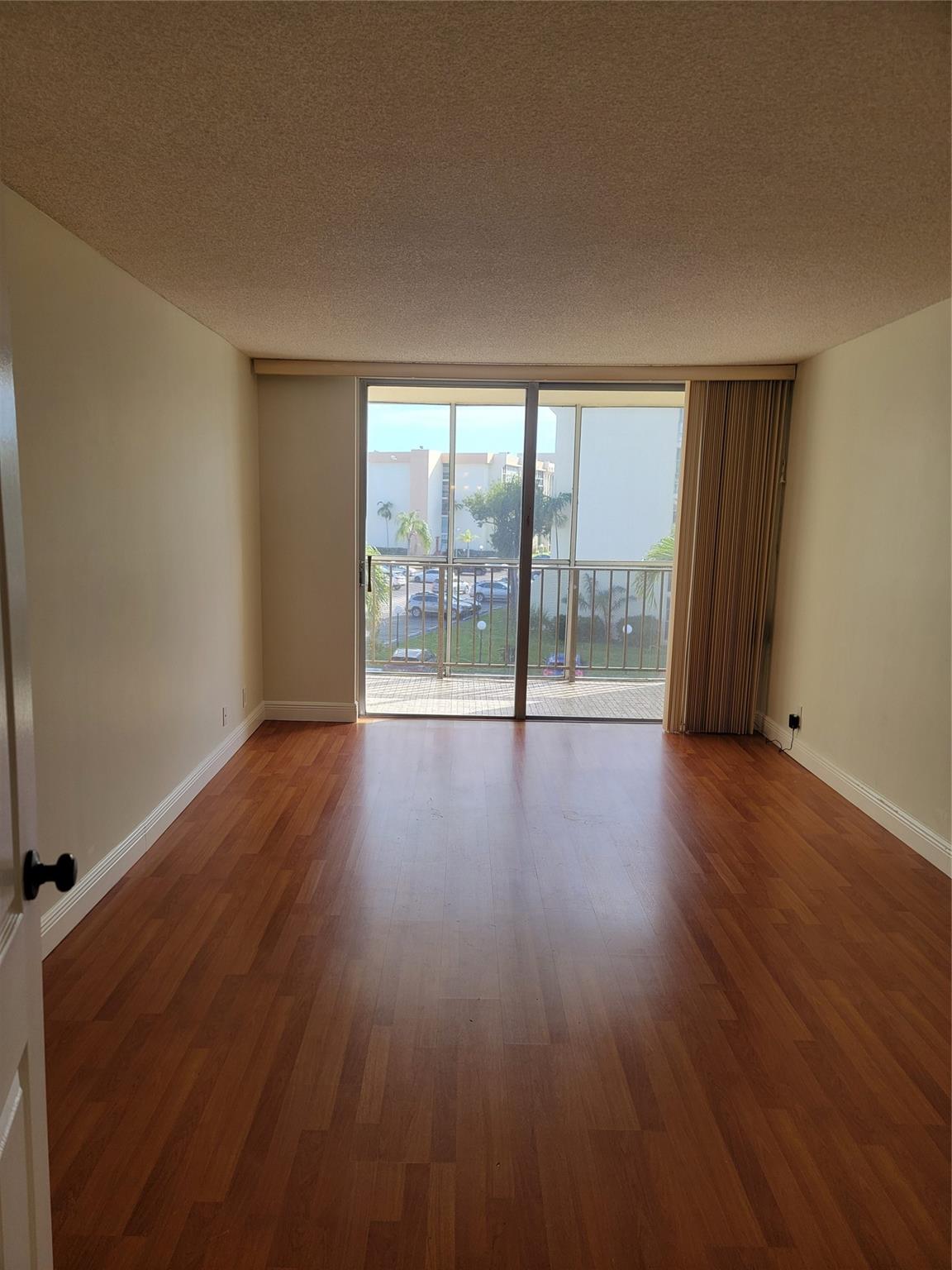 DESOTO PARK CONDO - Residential Lease