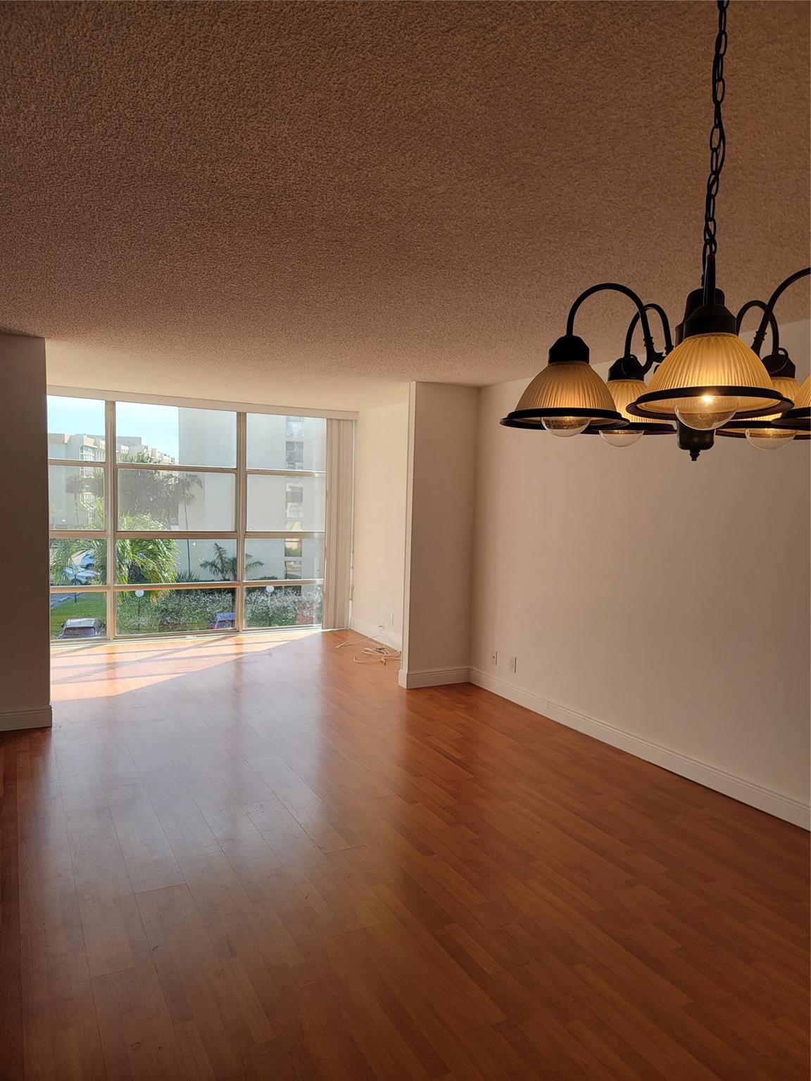 DESOTO PARK CONDO - Residential Lease