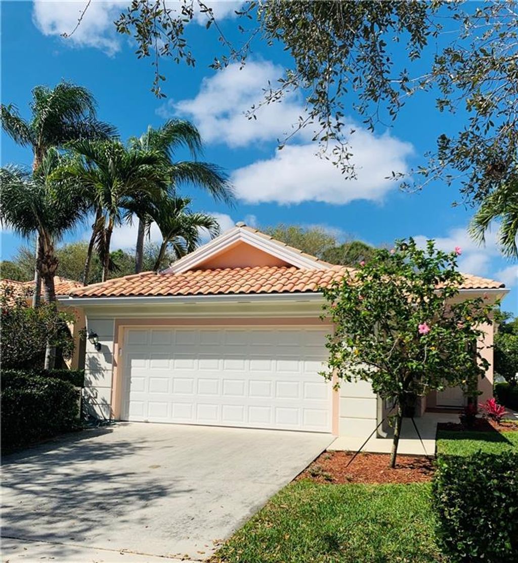 Photo of 2008 Valencia Dr, Delray Beach, FL 33445 (MLS # F10320102)